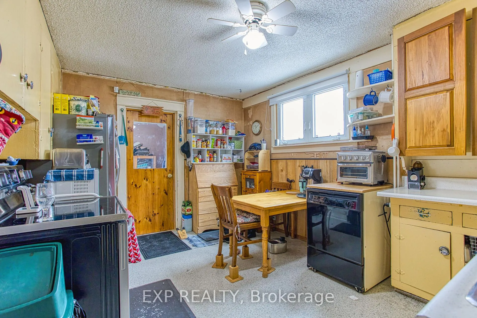 Photo 11 of 100 Ross Street, Welland, Welland Downtown — HOMEH