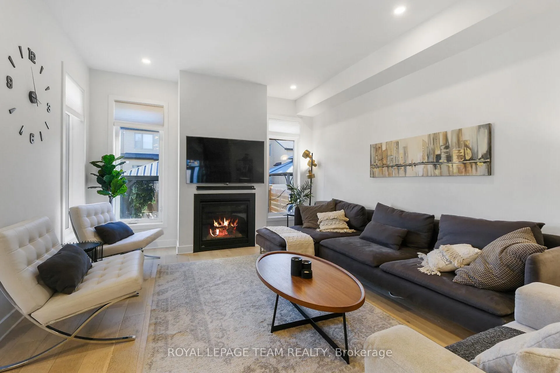 Photo 17 of 93 Warrior Street, Ottawa, Kanata - Emerald Meadows/Trailwest — HOMEH