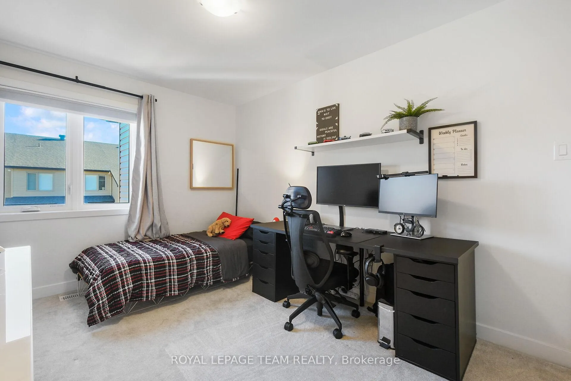 Photo 32 of 93 Warrior Street, Ottawa, Kanata - Emerald Meadows/Trailwest — HOMEH