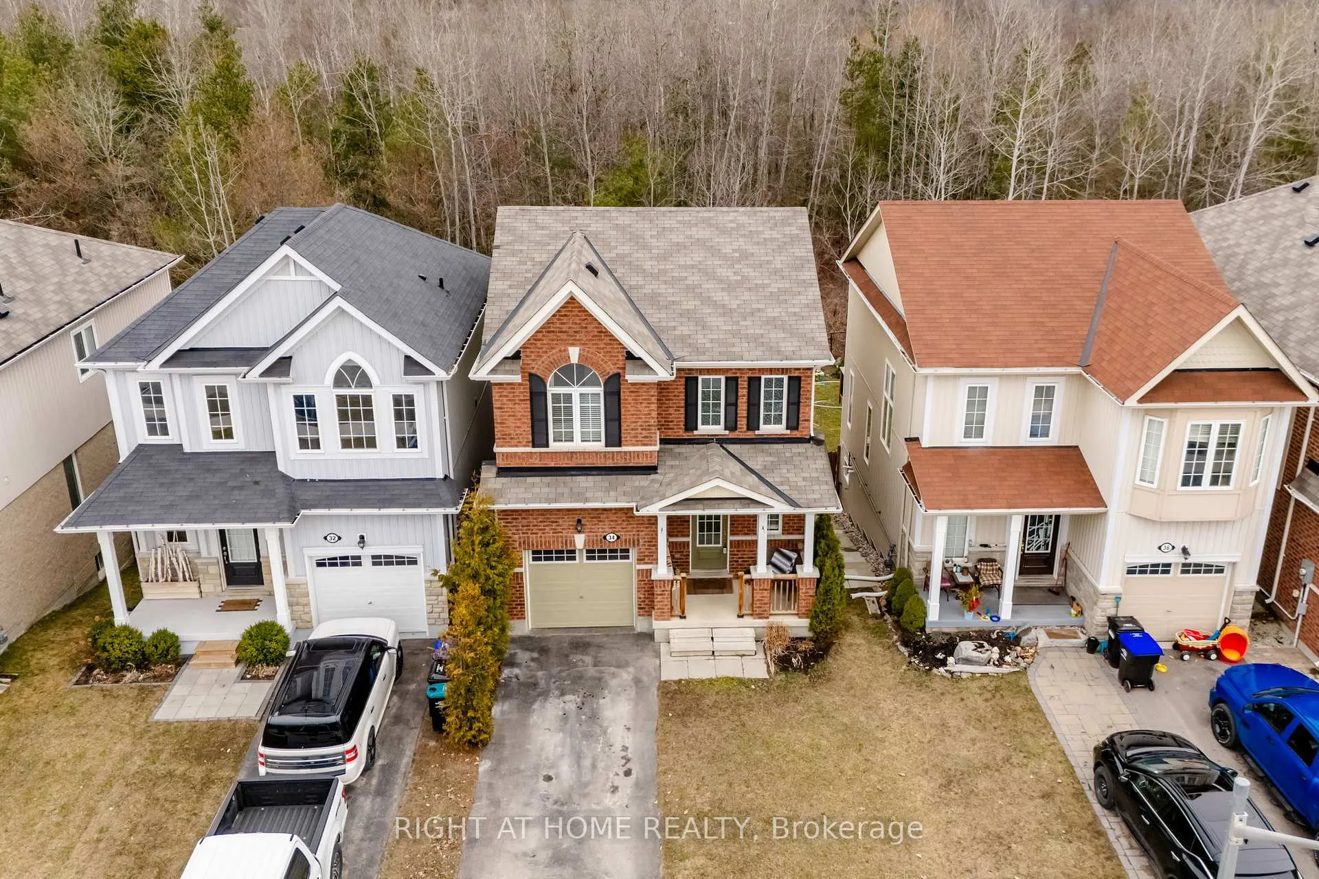 Photo 2 of 34 Blanchard Crescent, Essa, Angus — HOMEH