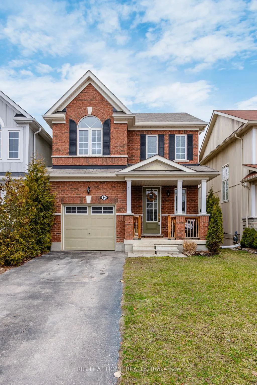 Photo 3 of 34 Blanchard Crescent, Essa, Angus — HOMEH