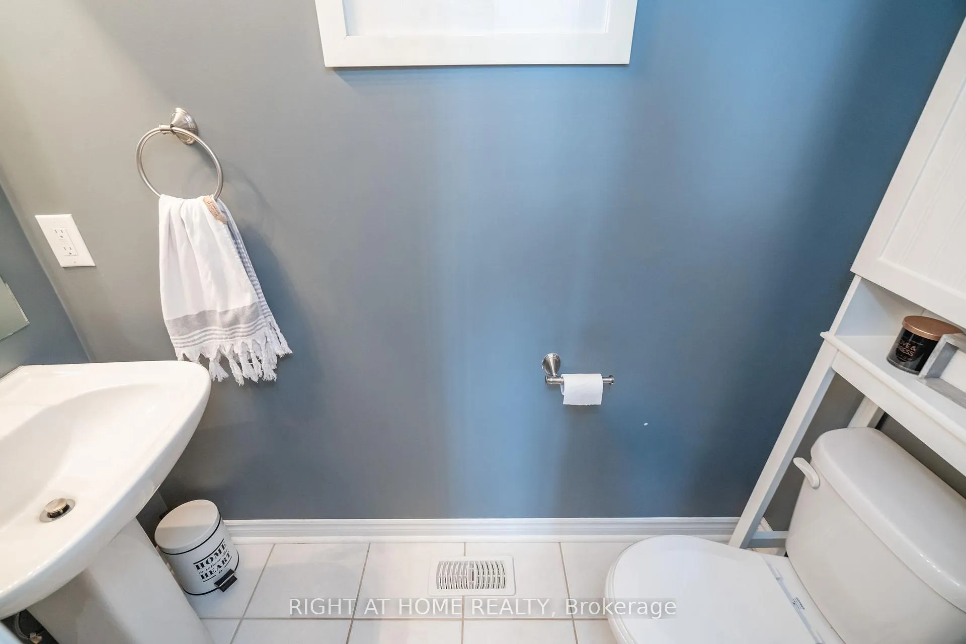 Photo 17 of 34 Blanchard Crescent, Essa, Angus — HOMEH