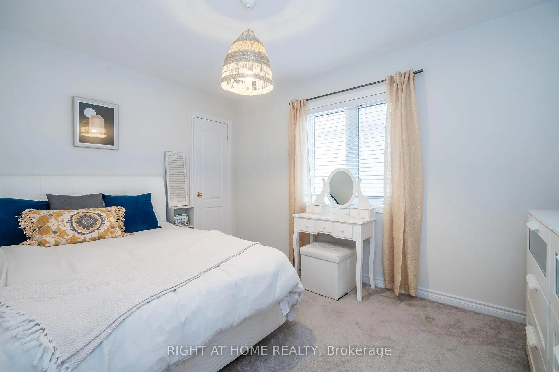 Photo 25 of 34 Blanchard Crescent, Essa, Angus — HOMEH