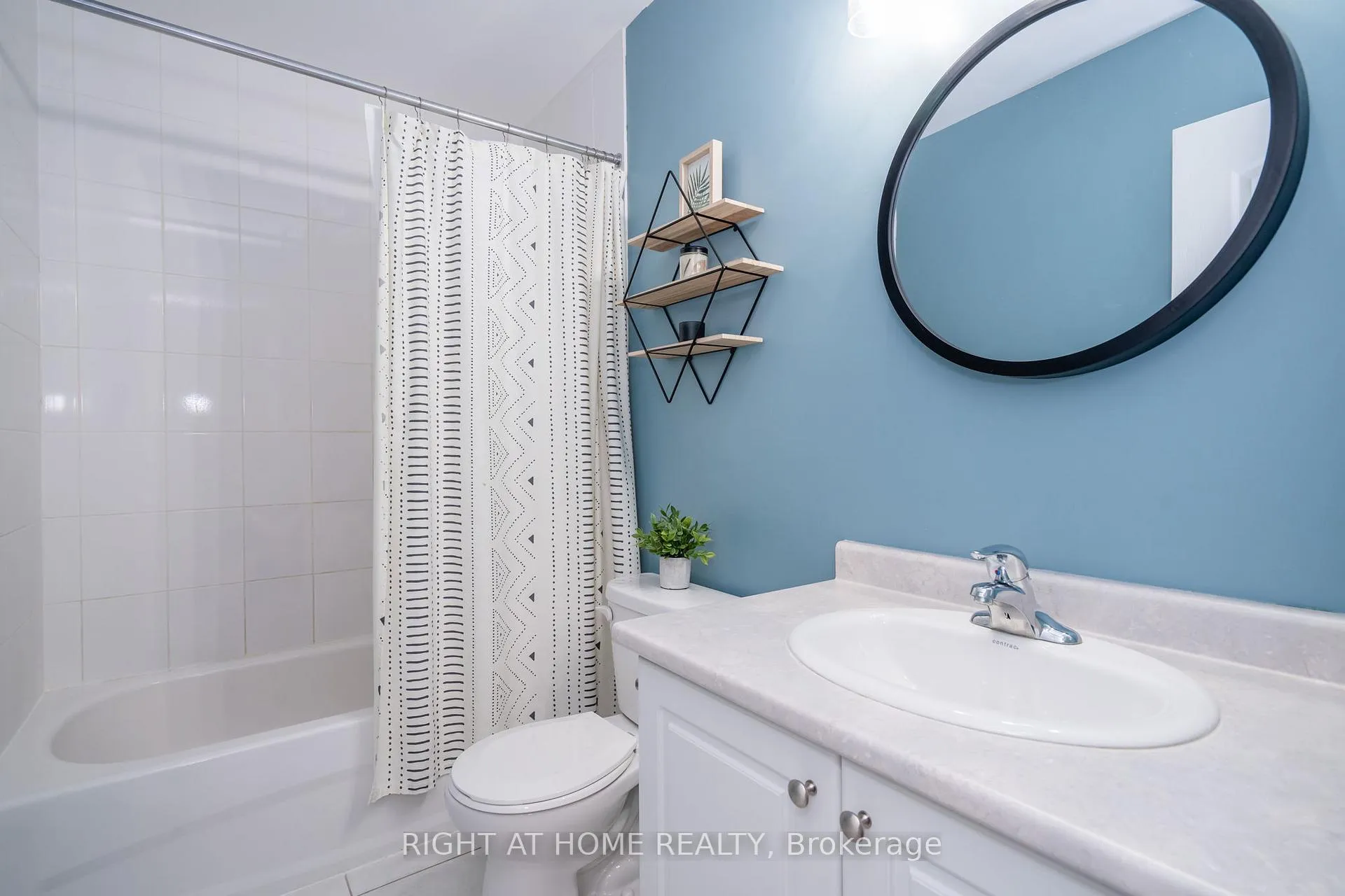 Photo 31 of 34 Blanchard Crescent, Essa, Angus — HOMEH