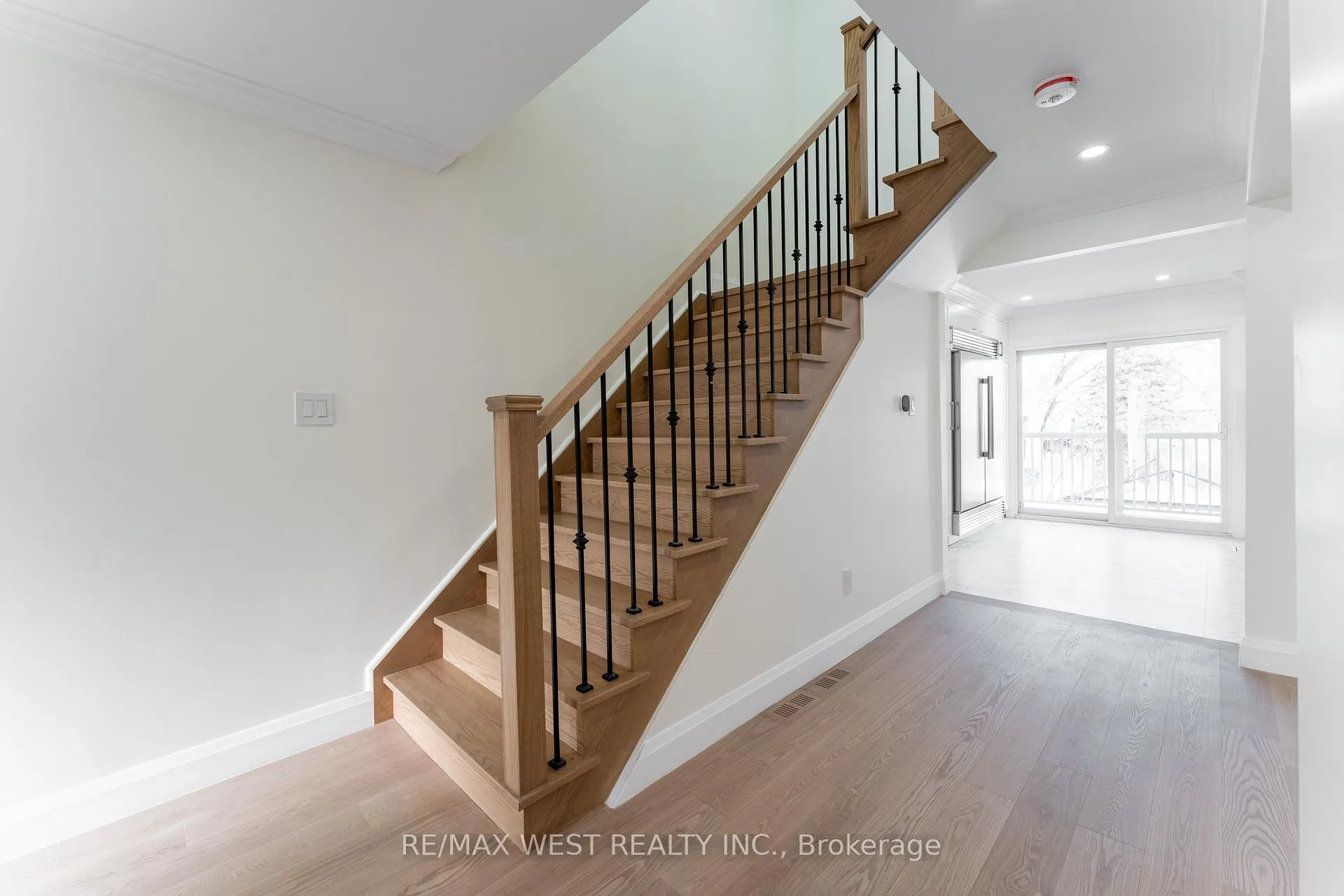 Photo 6 of 188 Misty Meadow Drive, Vaughan, East Woodbridge — HOMEH