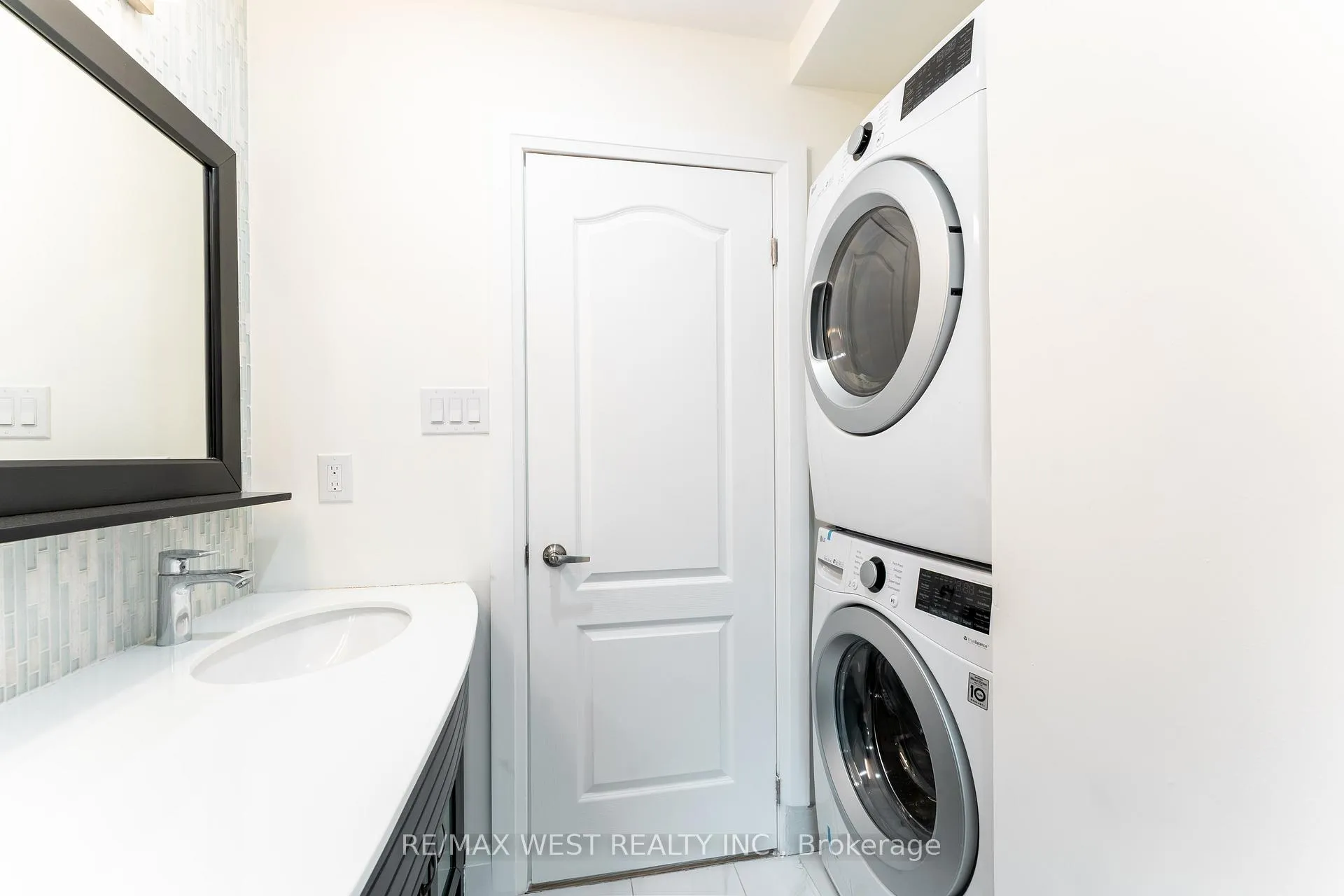 Photo 33 of 188 Misty Meadow Drive, Vaughan, East Woodbridge — HOMEH