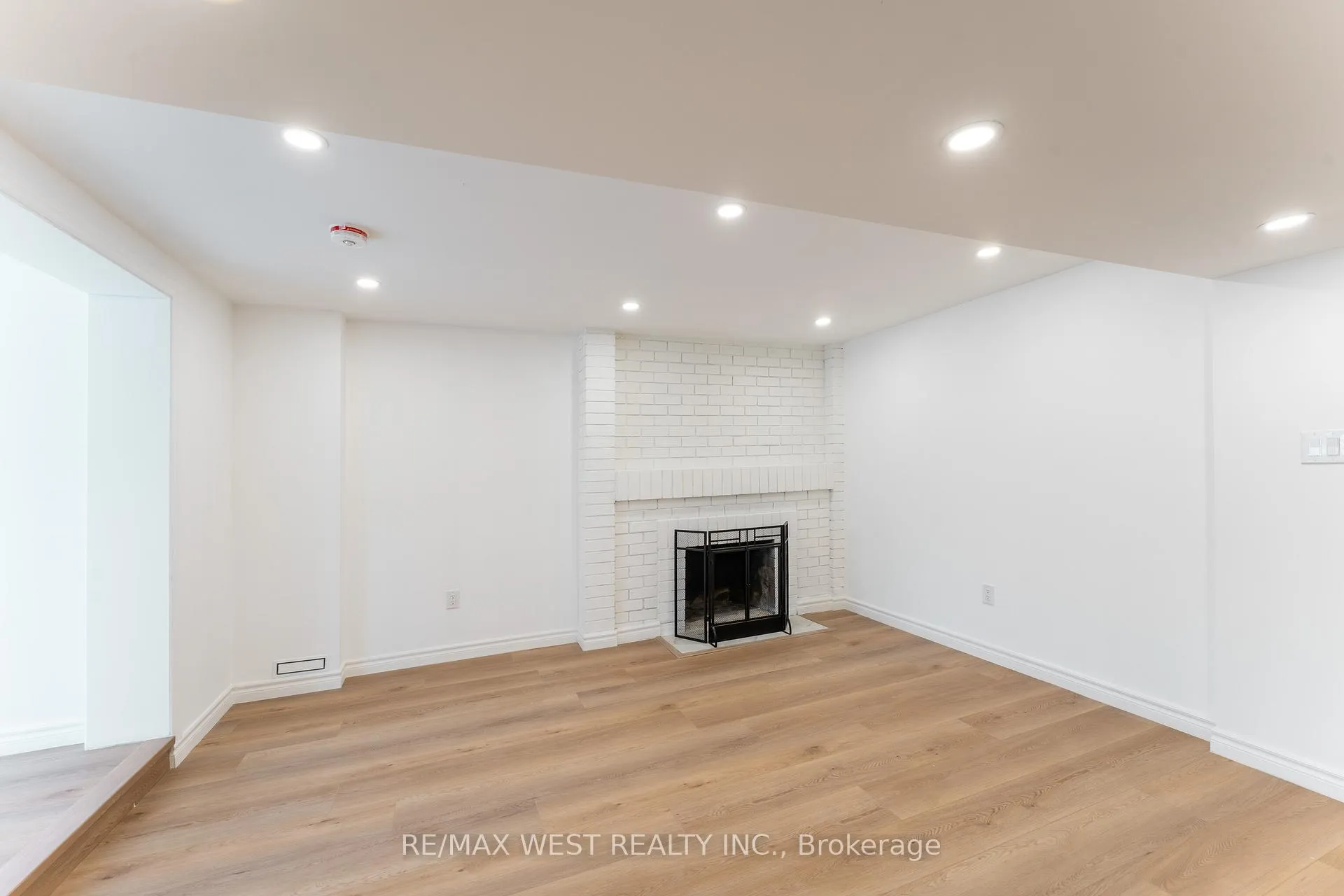 Photo 37 of 188 Misty Meadow Drive, Vaughan, East Woodbridge — HOMEH