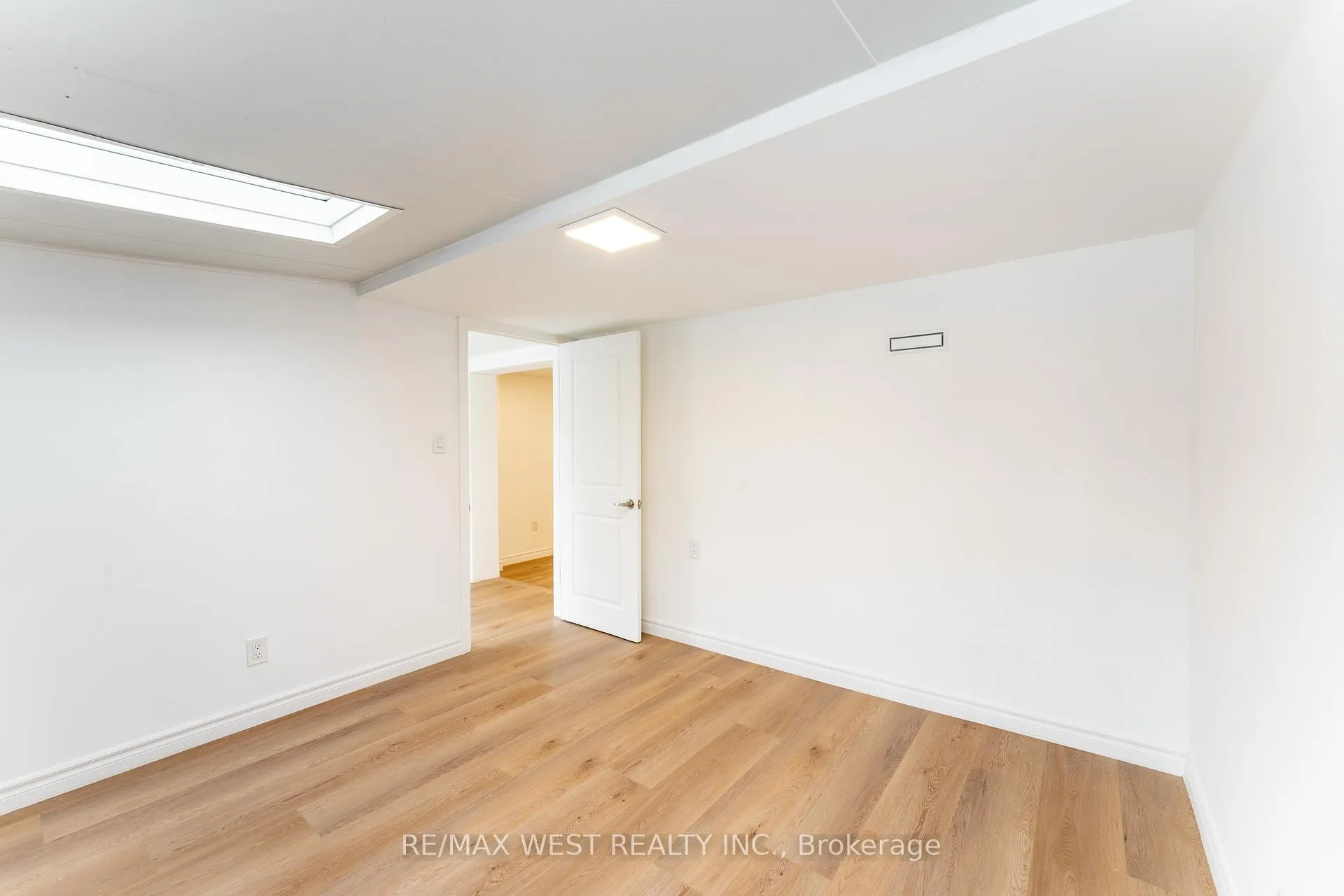 Photo 41 of 188 Misty Meadow Drive, Vaughan, East Woodbridge — HOMEH