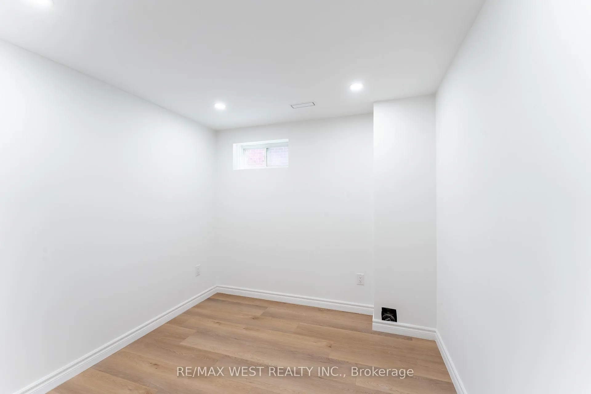 Photo 46 of 188 Misty Meadow Drive, Vaughan, East Woodbridge — HOMEH