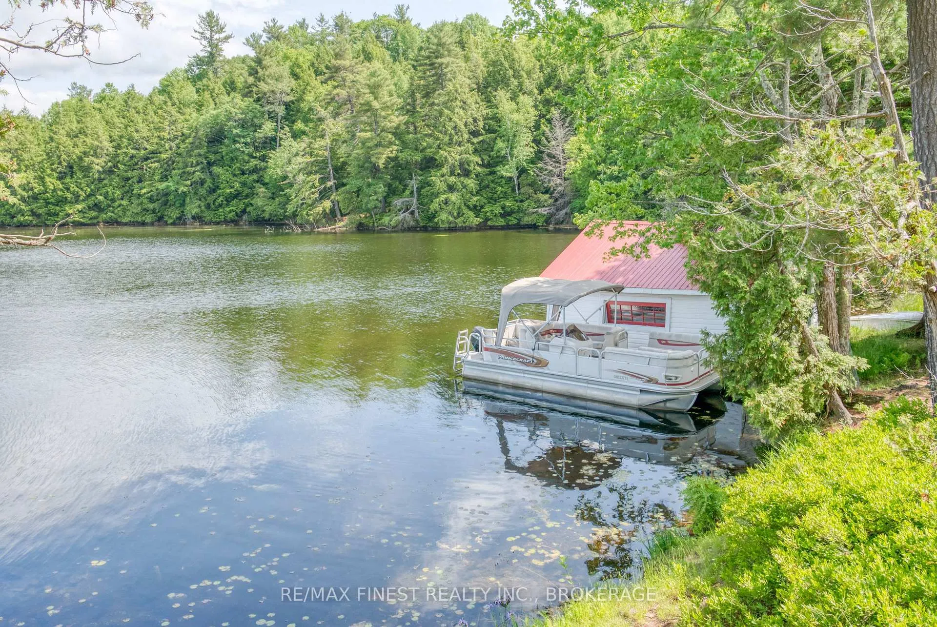 Photo 5 of 259 Island 1, Frontenac, Frontenac Centre — HOMEH