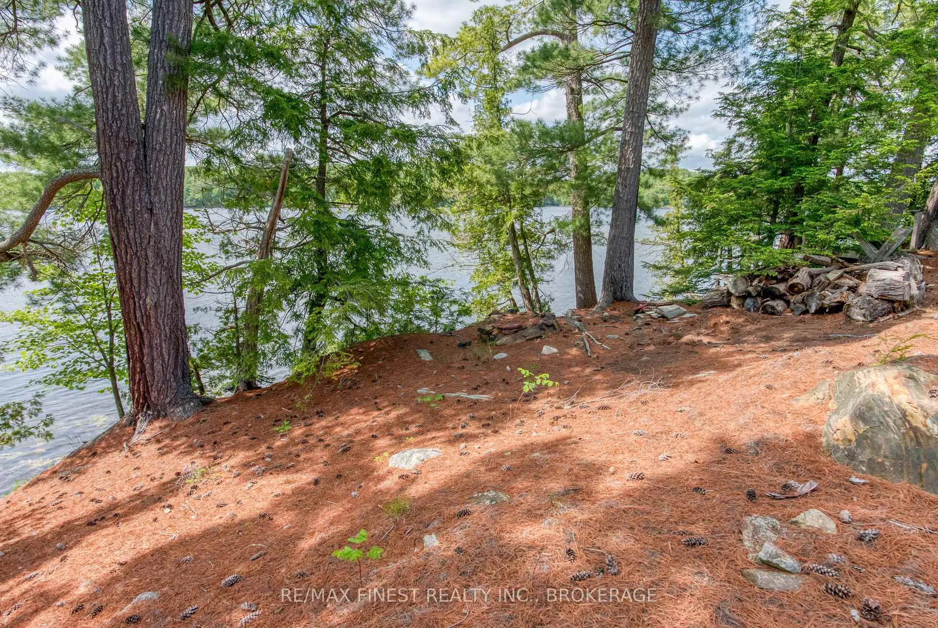 Photo 10 of 259 Island 1, Frontenac, Frontenac Centre — HOMEH