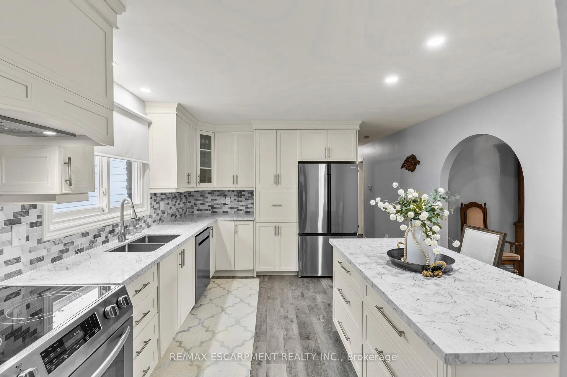 Photo 15 of 15 Debora Drive, Grimsby, Grimsby East — HOMEH