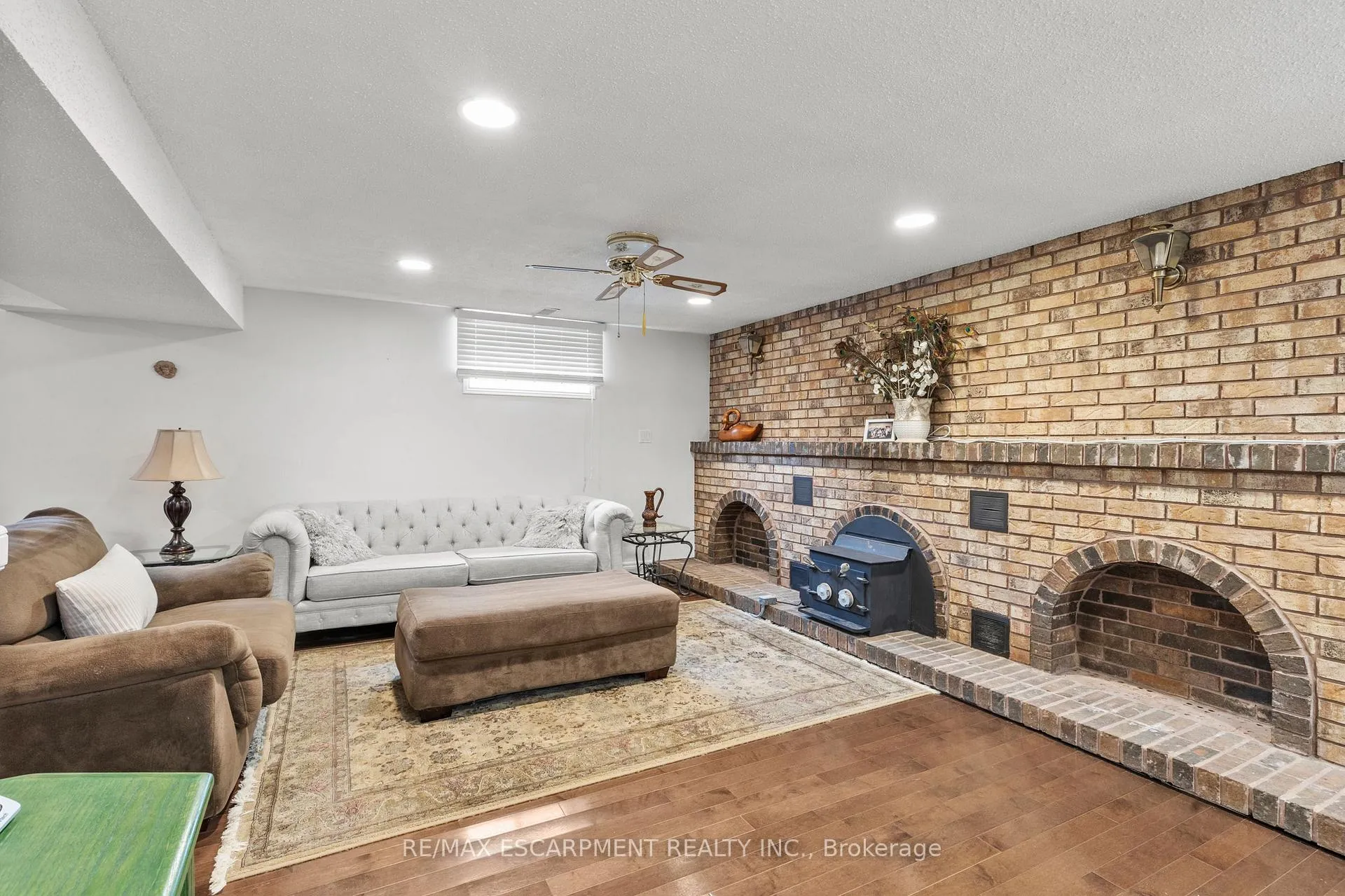 Photo 25 of 15 Debora Drive, Grimsby, Grimsby East — HOMEH