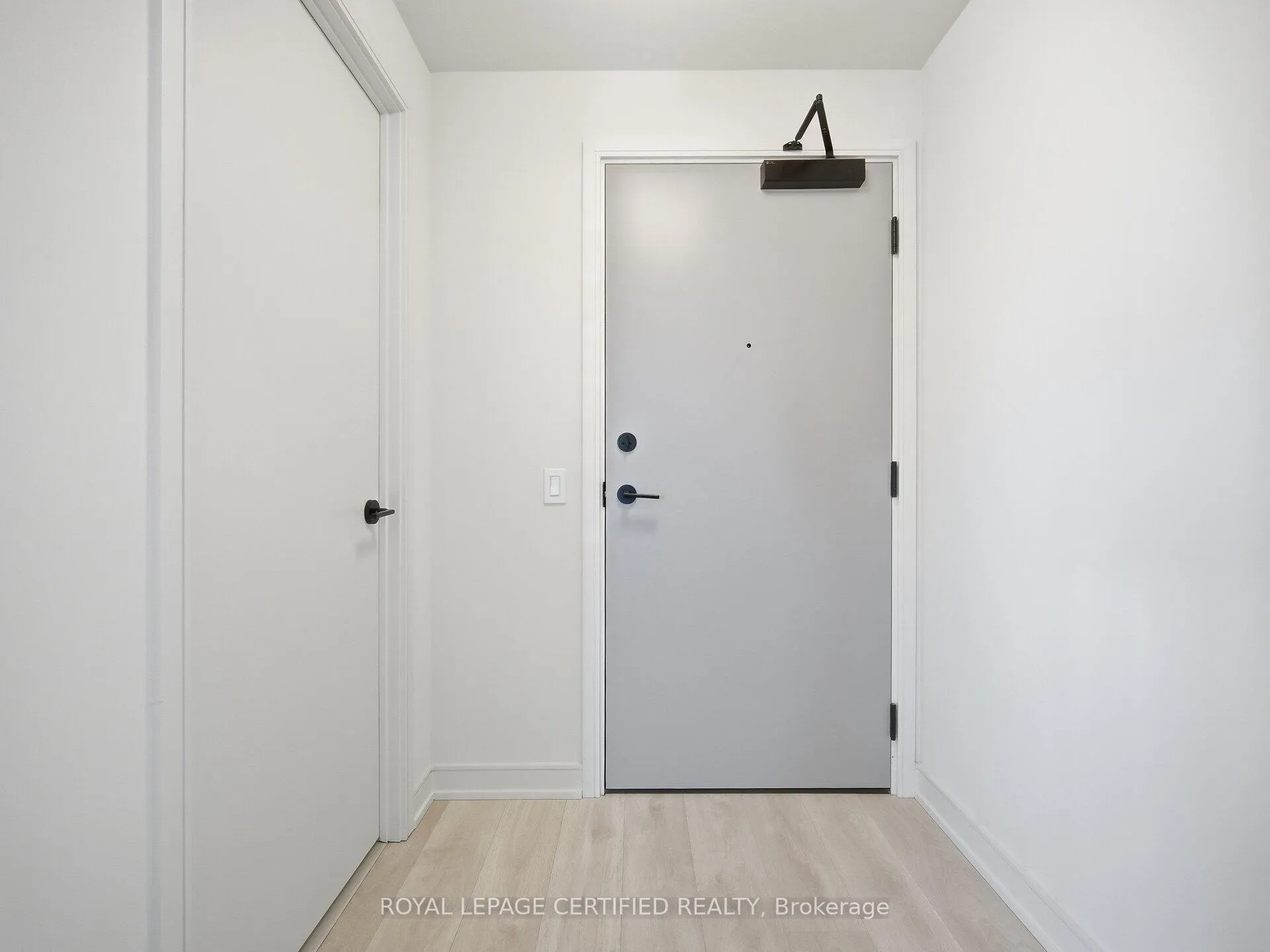 Photo 9 of Unit 1602, 8020 Derry Road, Milton, Coates — HOMEH