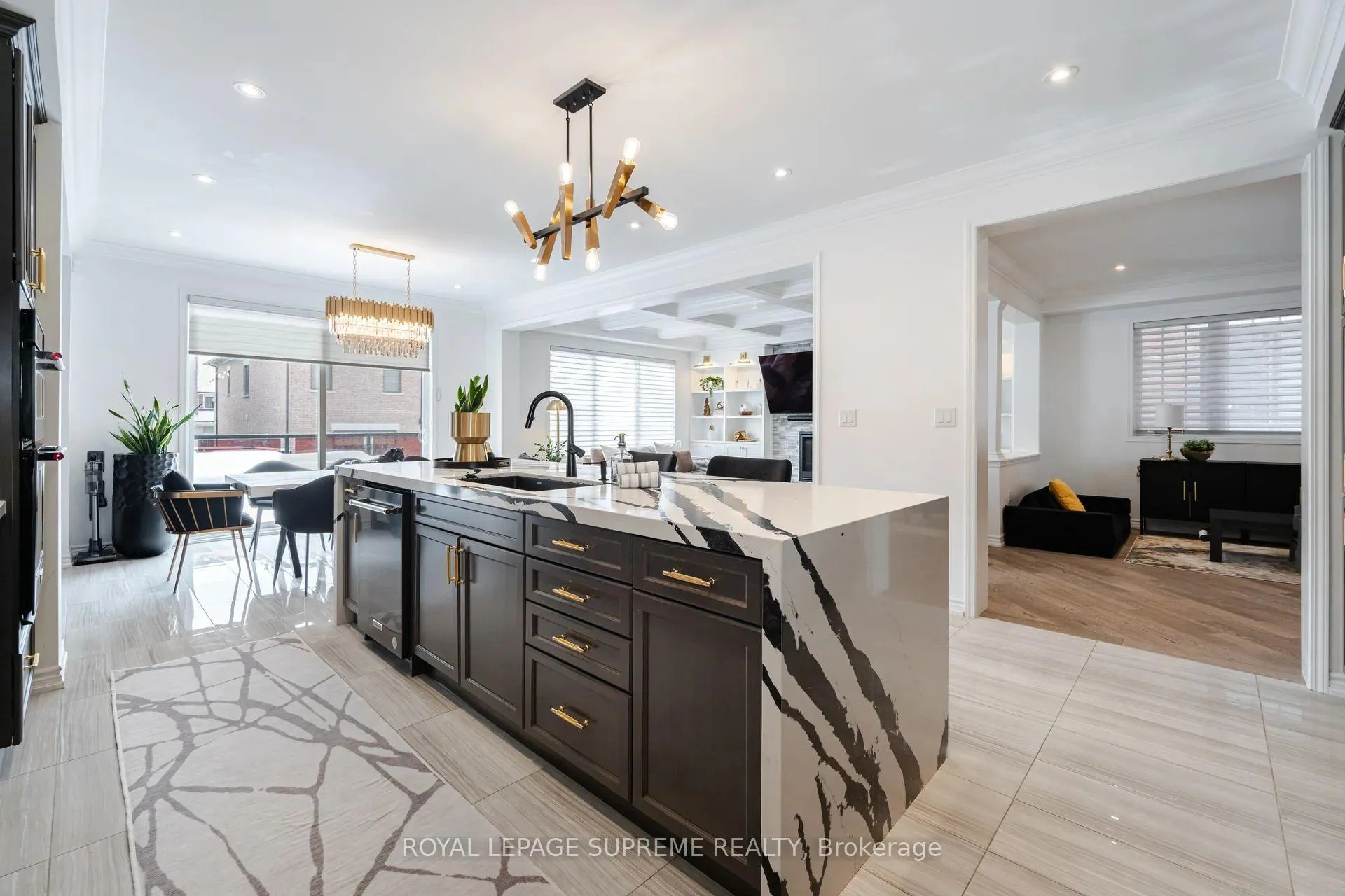 Photo 9 of 53 Chorus Crescent, Vaughan, Kleinburg — HOMEH