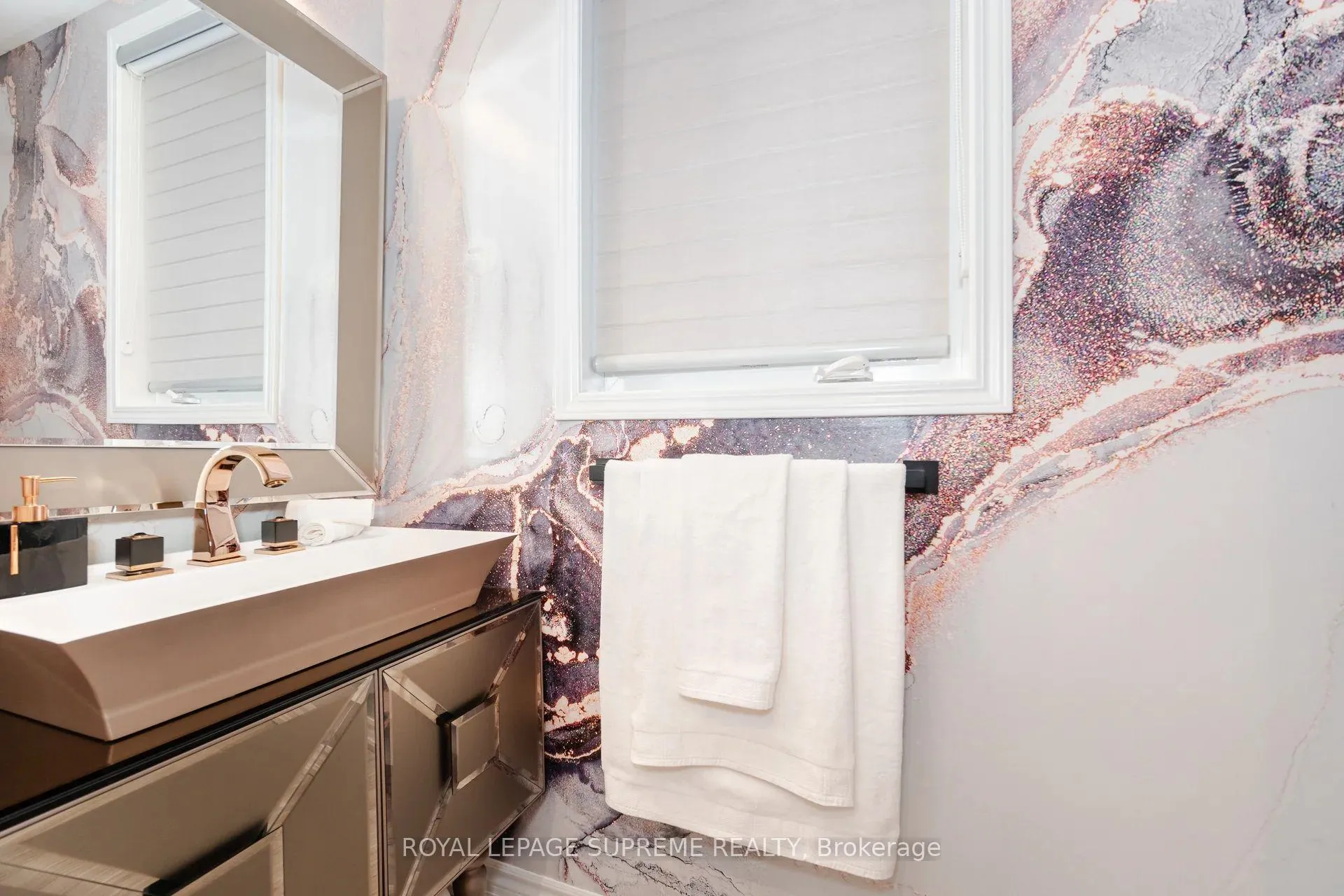 Photo 14 of 53 Chorus Crescent, Vaughan, Kleinburg — HOMEH