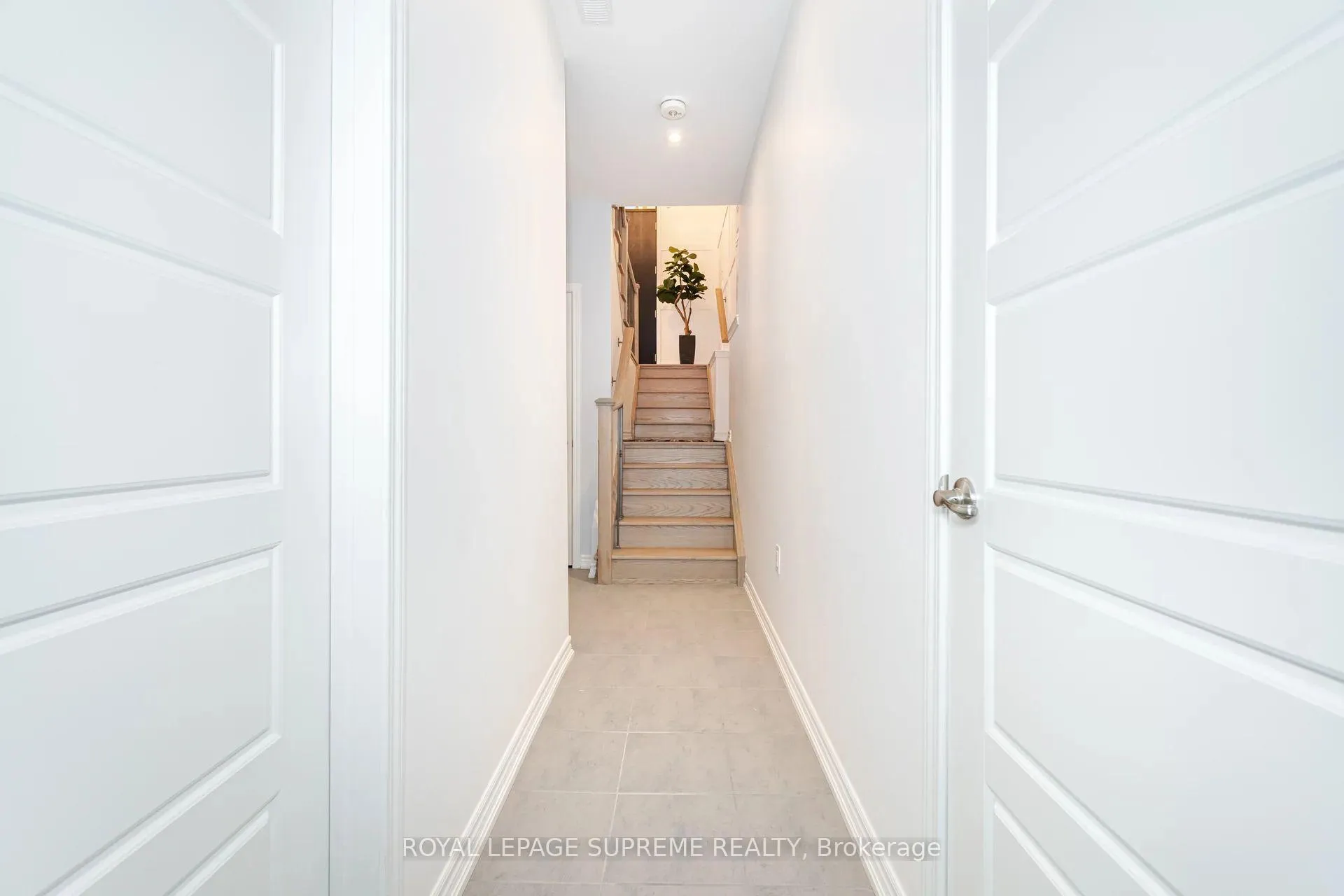 Photo 31 of 53 Chorus Crescent, Vaughan, Kleinburg — HOMEH