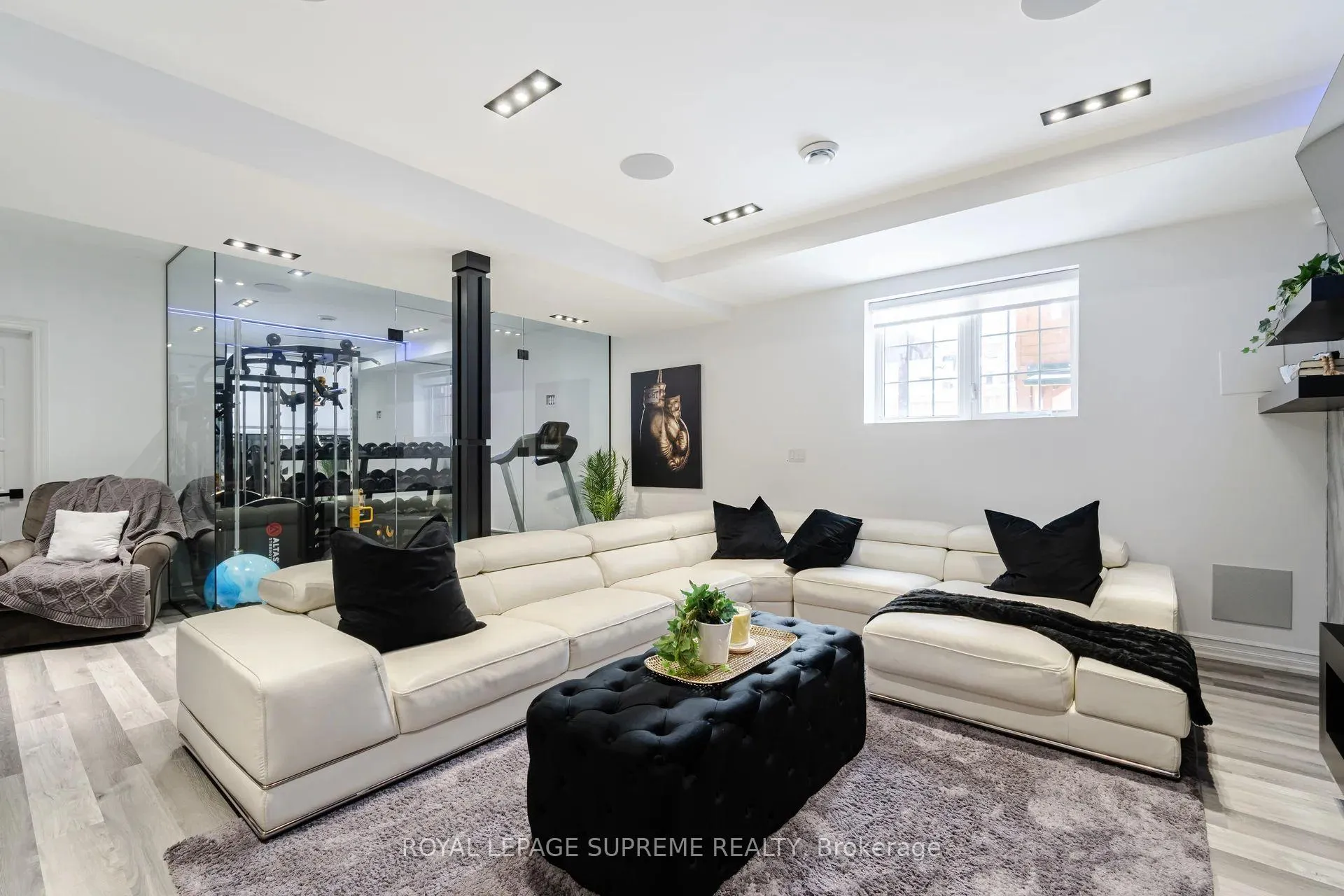 Photo 34 of 53 Chorus Crescent, Vaughan, Kleinburg — HOMEH