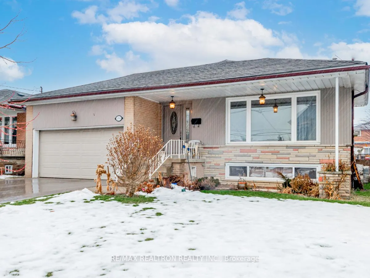 Photo 1 of 190 Ranee Avenue, Toronto, Englemount-Lawrence — HOMEH