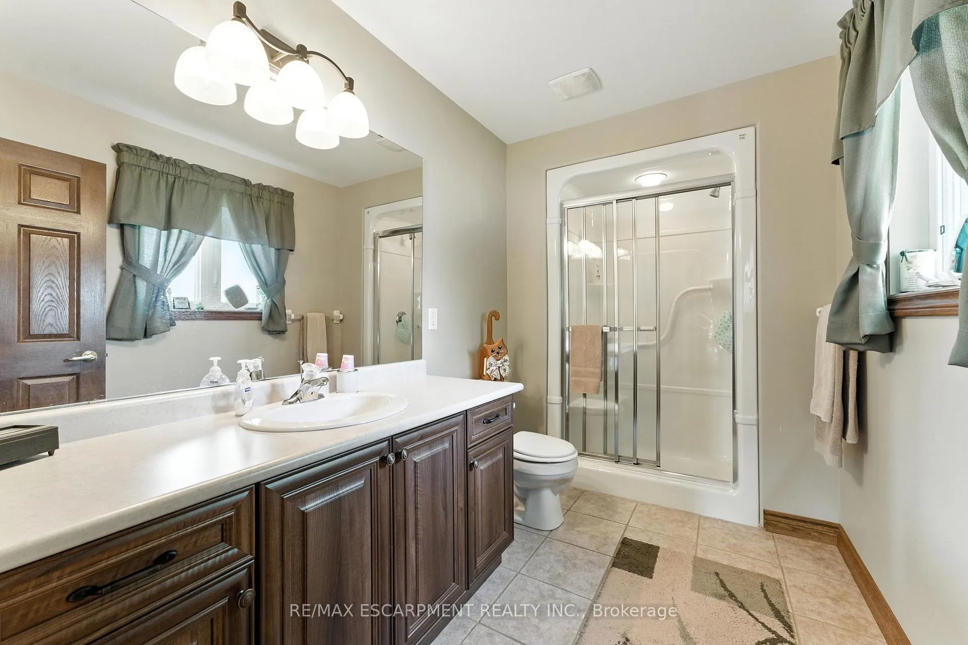 Photo 18 of 50 Upper Canada Drive, Norfolk, Port Rowan — HOMEH