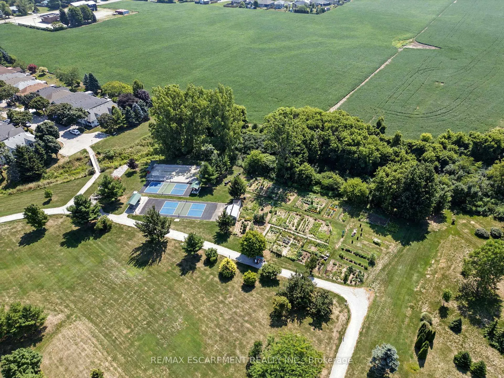 Photo 29 of 50 Upper Canada Drive, Norfolk, Port Rowan — HOMEH