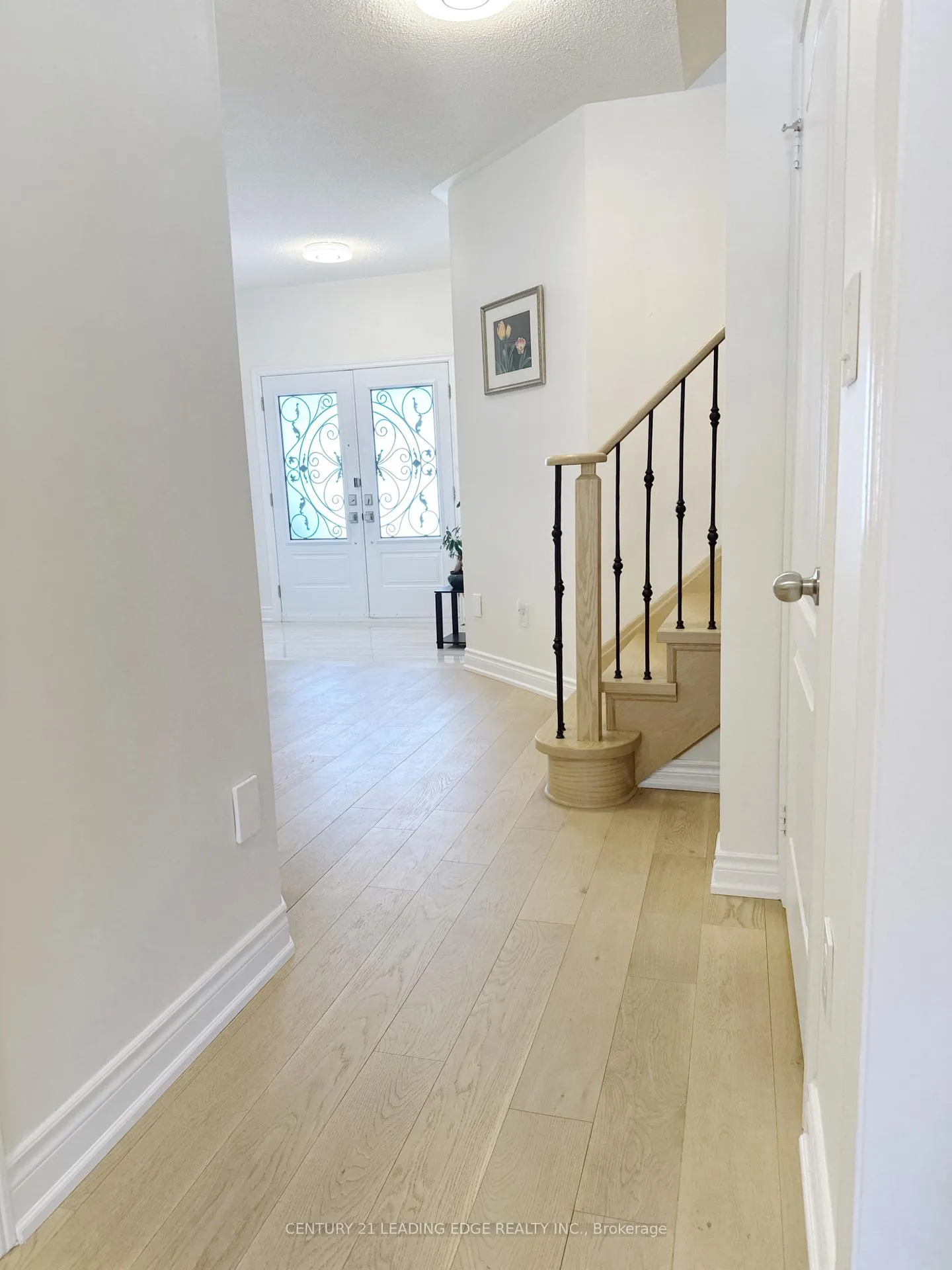 Photo 4 of 380 Elson Street, Markham, Cedarwood — HOMEH