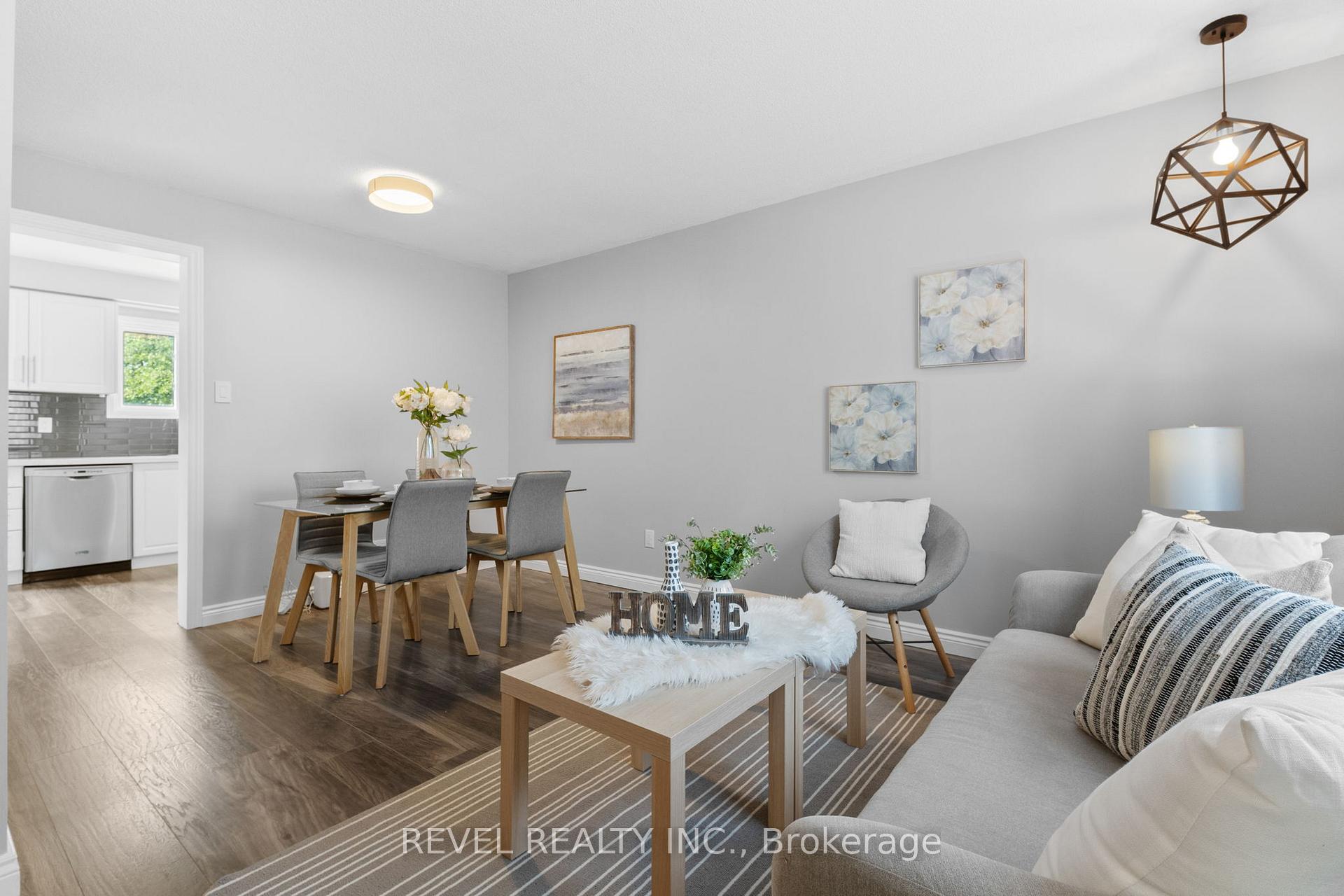 Photo 4 of 70 Yorkville Drive, Clarington, Courtice — HOMEH