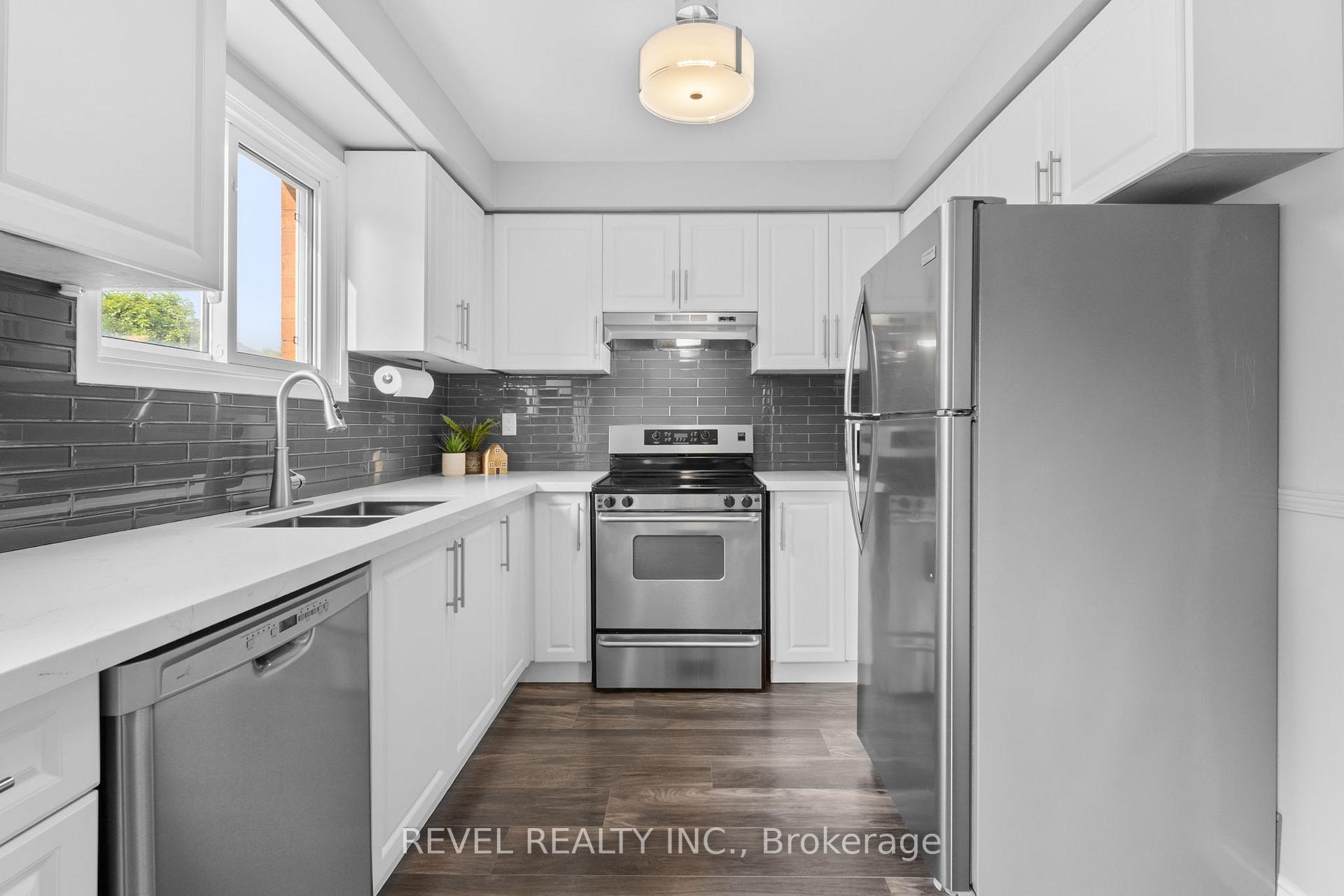 Photo 7 of 70 Yorkville Drive, Clarington, Courtice — HOMEH