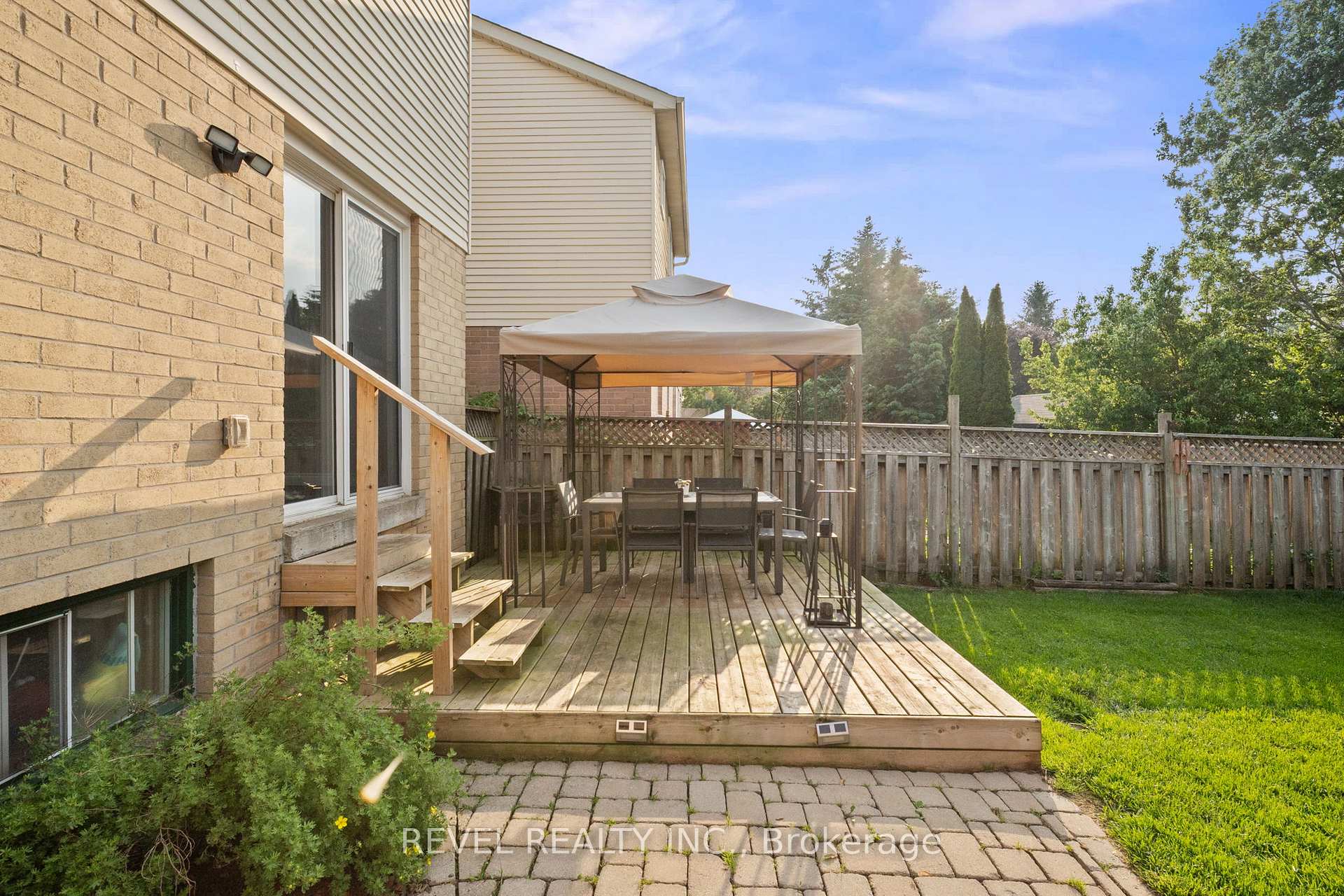 Photo 17 of 70 Yorkville Drive, Clarington, Courtice — HOMEH