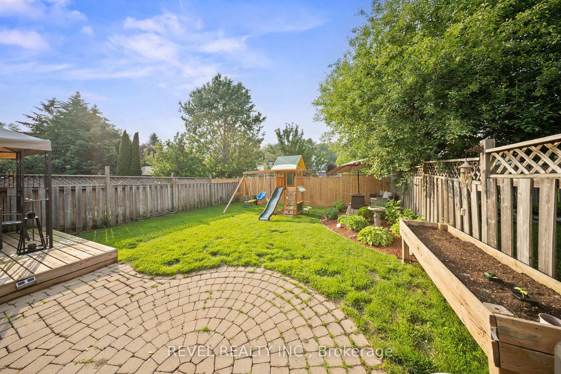 Photo 18 of 70 Yorkville Drive, Clarington, Courtice — HOMEH