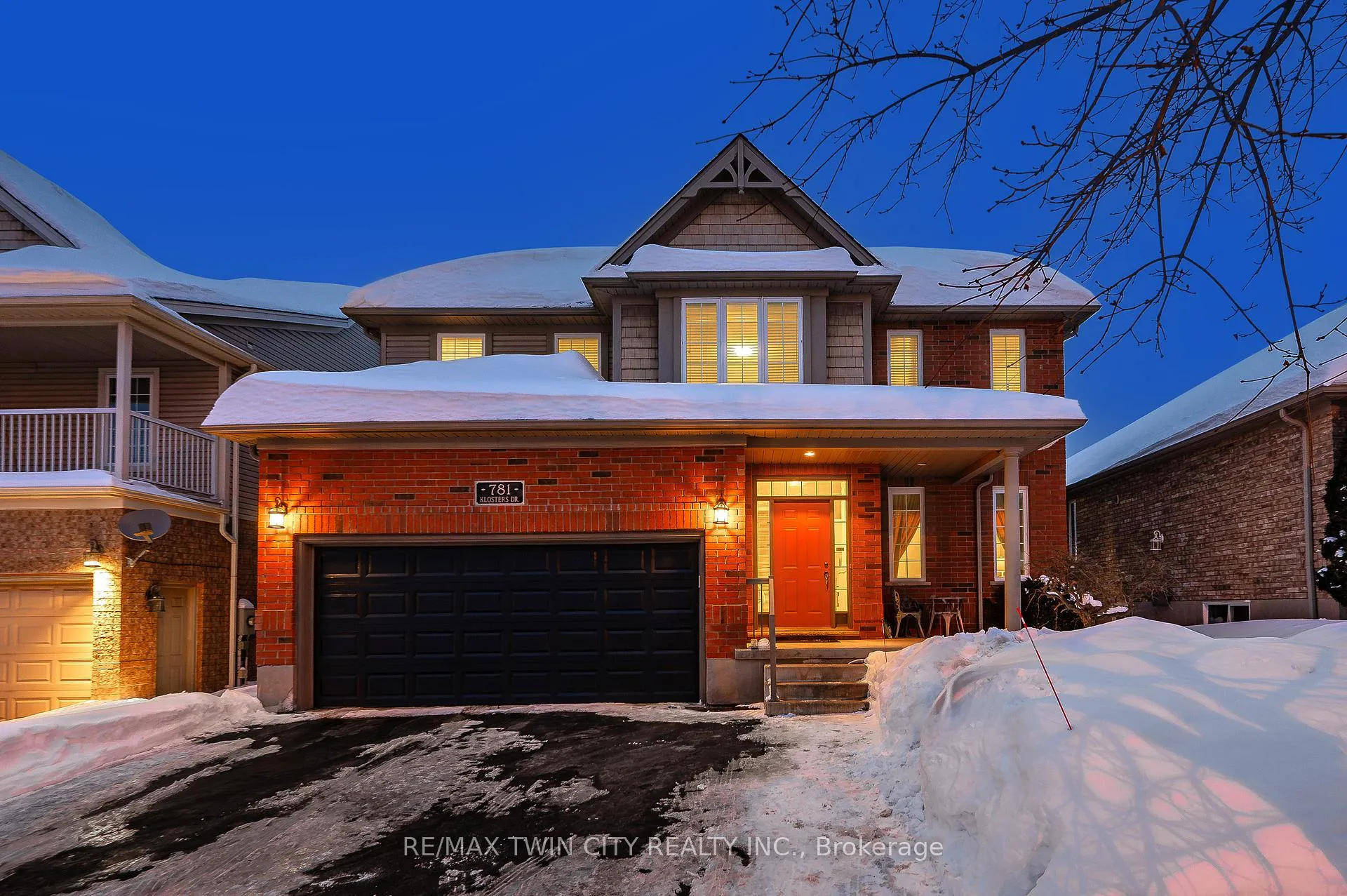 Photo 3 of 781 Klosters Drive, Waterloo — HOMEH