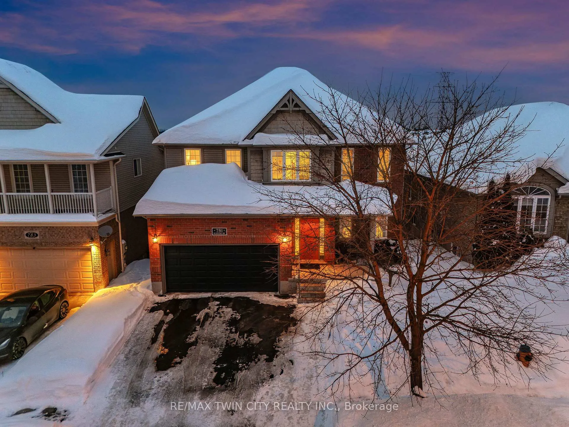 Photo 4 of 781 Klosters Drive, Waterloo — HOMEH