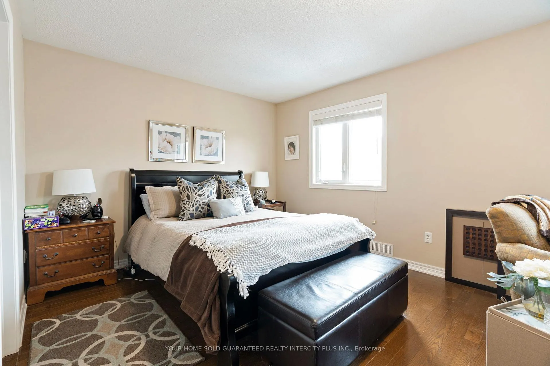 Photo 22 of 100 Black Maple Crescent, Vaughan, Patterson — HOMEH