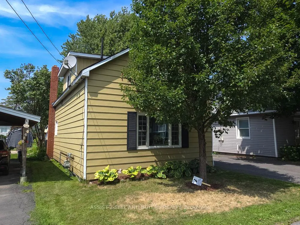 Photo 2 of 23 Monroe Avenue, Cornwall — HOMEH