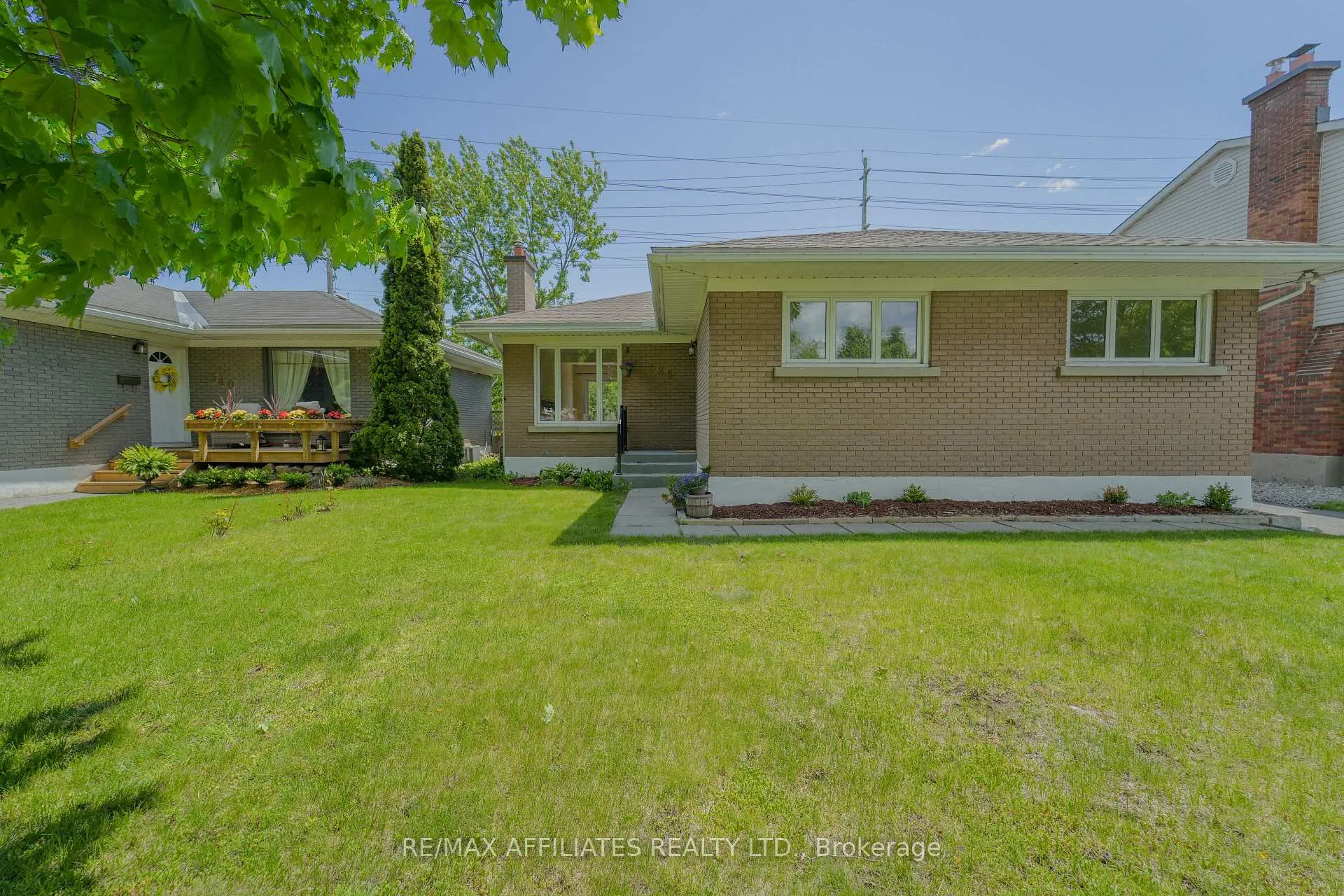 Photo 2 of 536 Browning Avenue, Ottawa, Riverview Park — HOMEH
