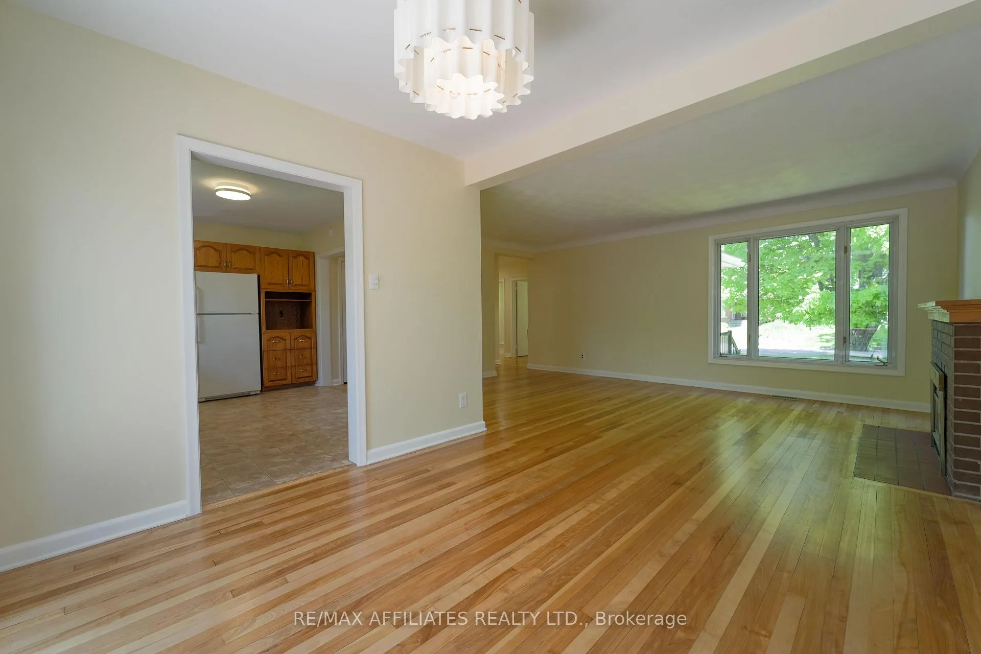 Photo 14 of 536 Browning Avenue, Ottawa, Riverview Park — HOMEH