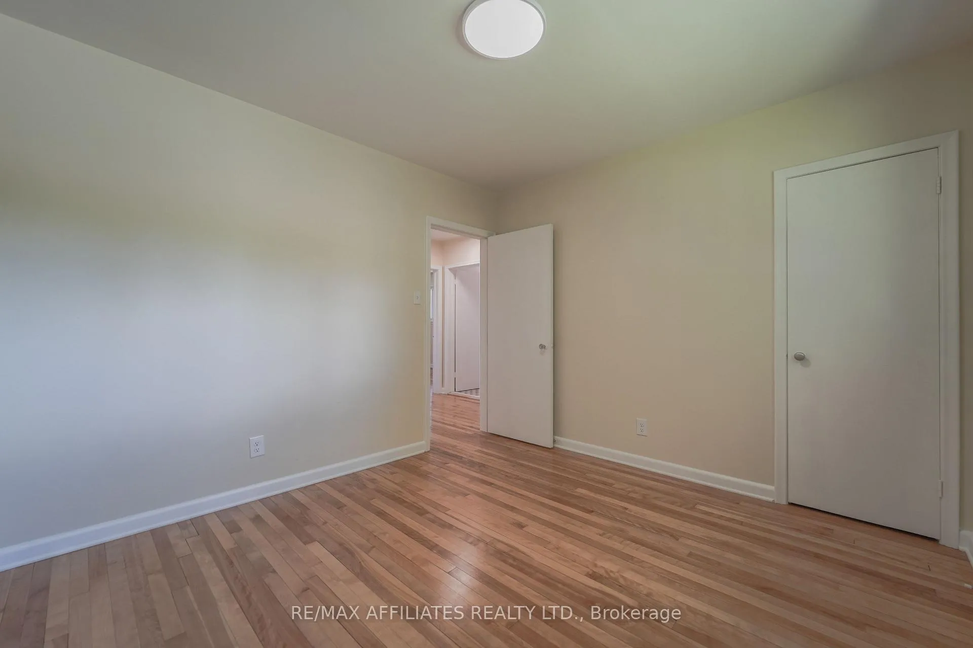 Photo 28 of 536 Browning Avenue, Ottawa, Riverview Park — HOMEH