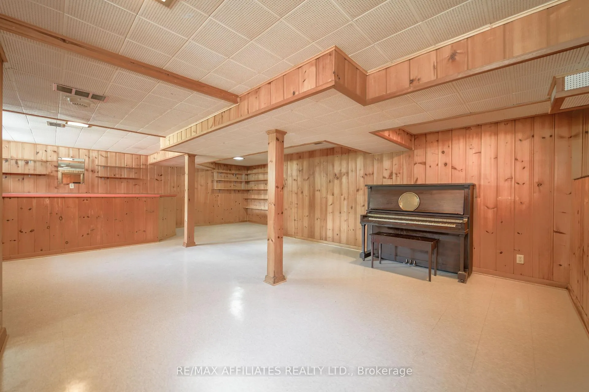 Photo 31 of 536 Browning Avenue, Ottawa, Riverview Park — HOMEH