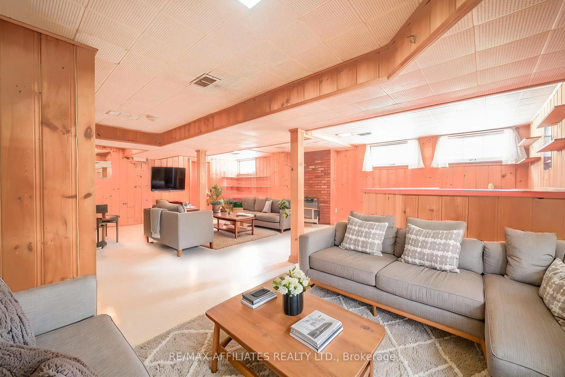 Photo 37 of 536 Browning Avenue, Ottawa, Riverview Park — HOMEH