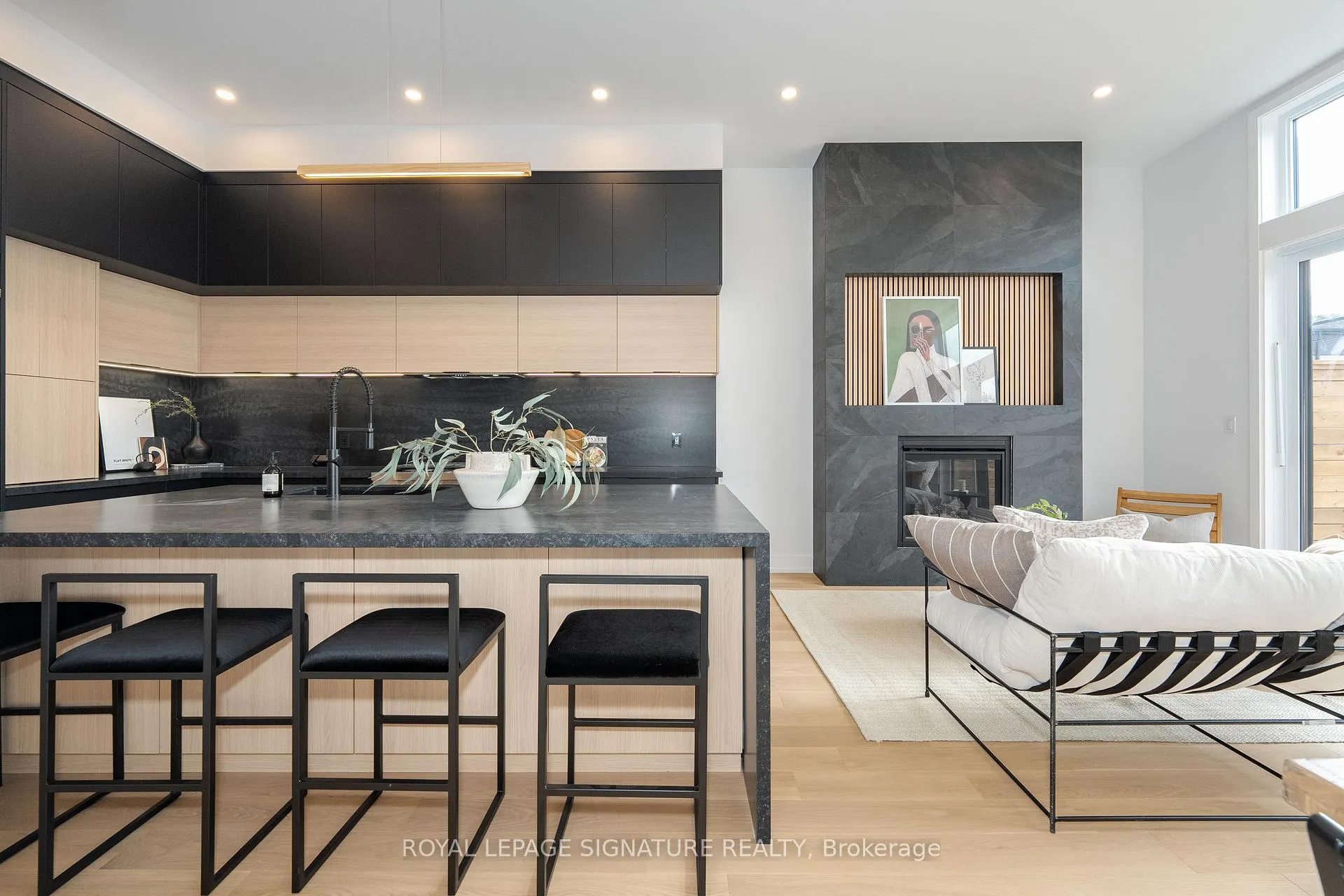 Photo 7 of 99 Yardley Avenue, Toronto, East York — HOMEH