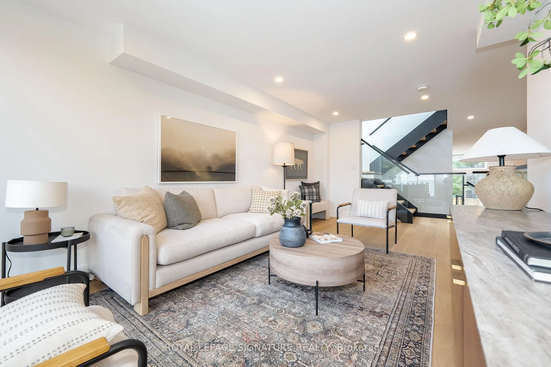 Photo 13 of 99 Yardley Avenue, Toronto, East York — HOMEH