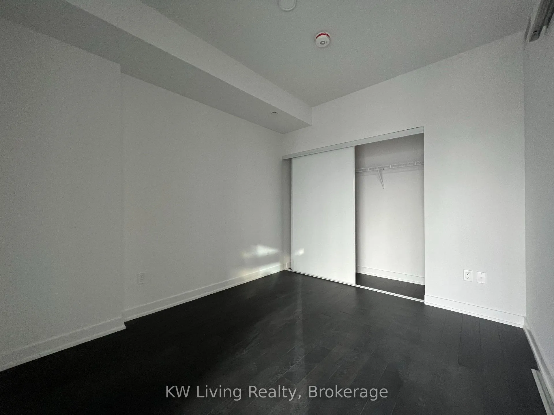 Photo 6 of Unit 905, 1 Cardiff Road, Toronto, Mount Pleasant East — HOMEH