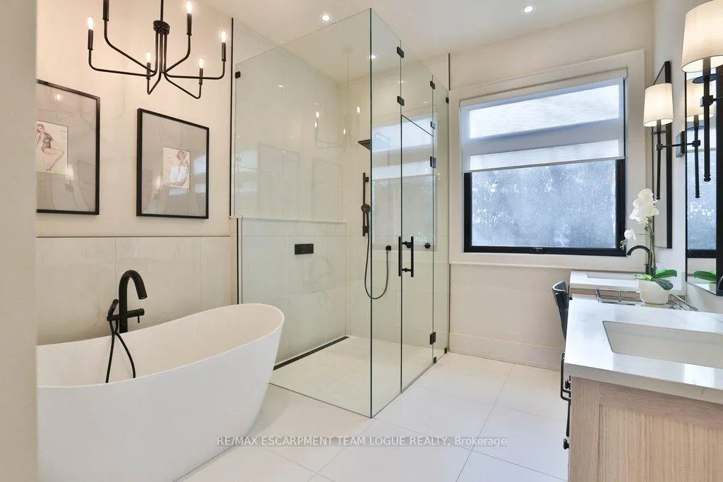 Photo 15 of 352 Wilson Avenue, Burlington, Shoreacres — HOMEH