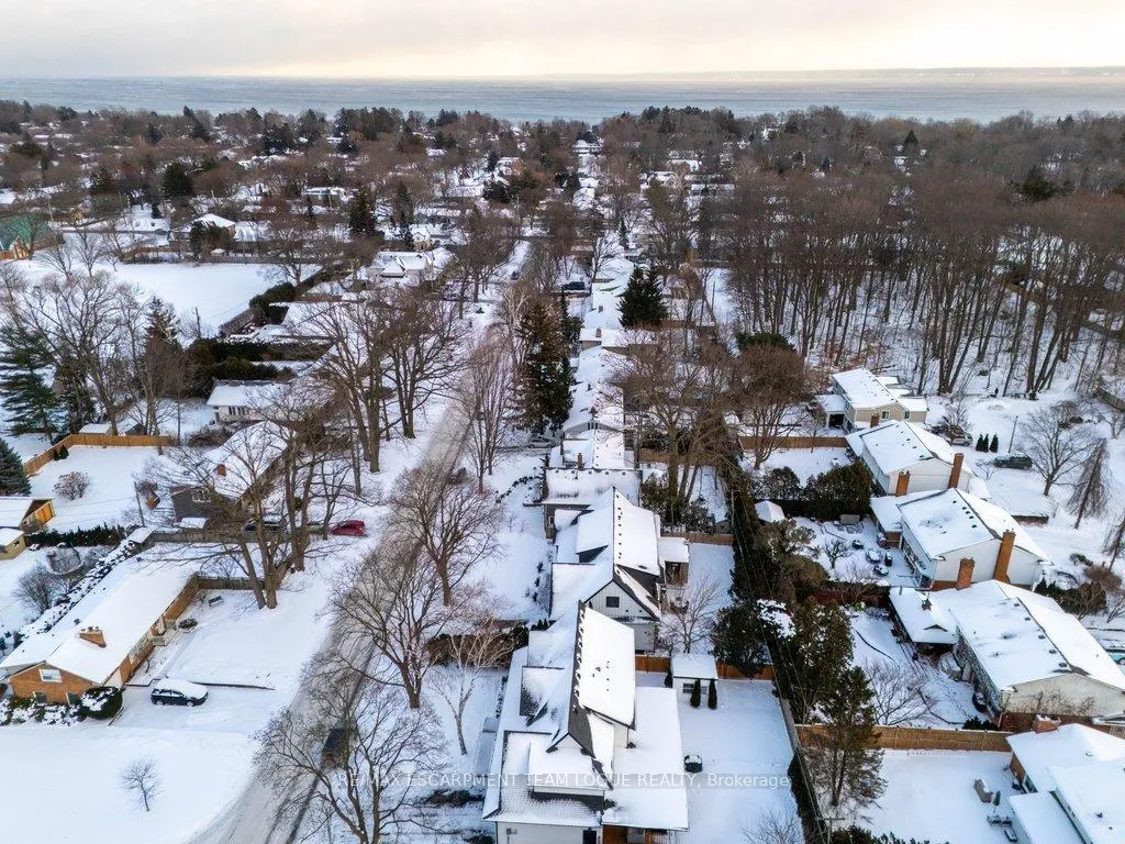 Photo 48 of 352 Wilson Avenue, Burlington, Shoreacres — HOMEH