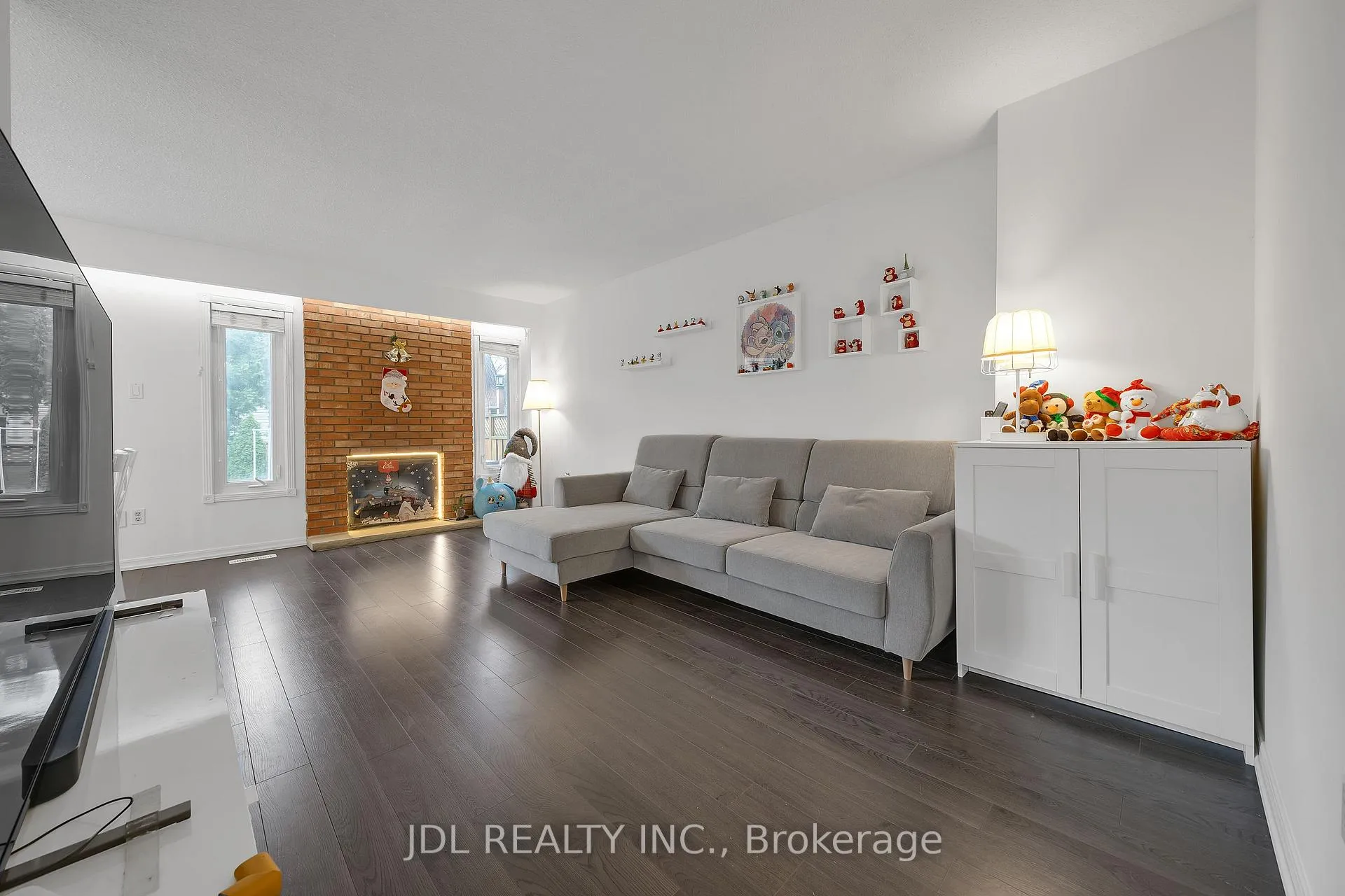 Photo 6 of 83 Reginald Crescent, Markham, Markham Village — HOMEH