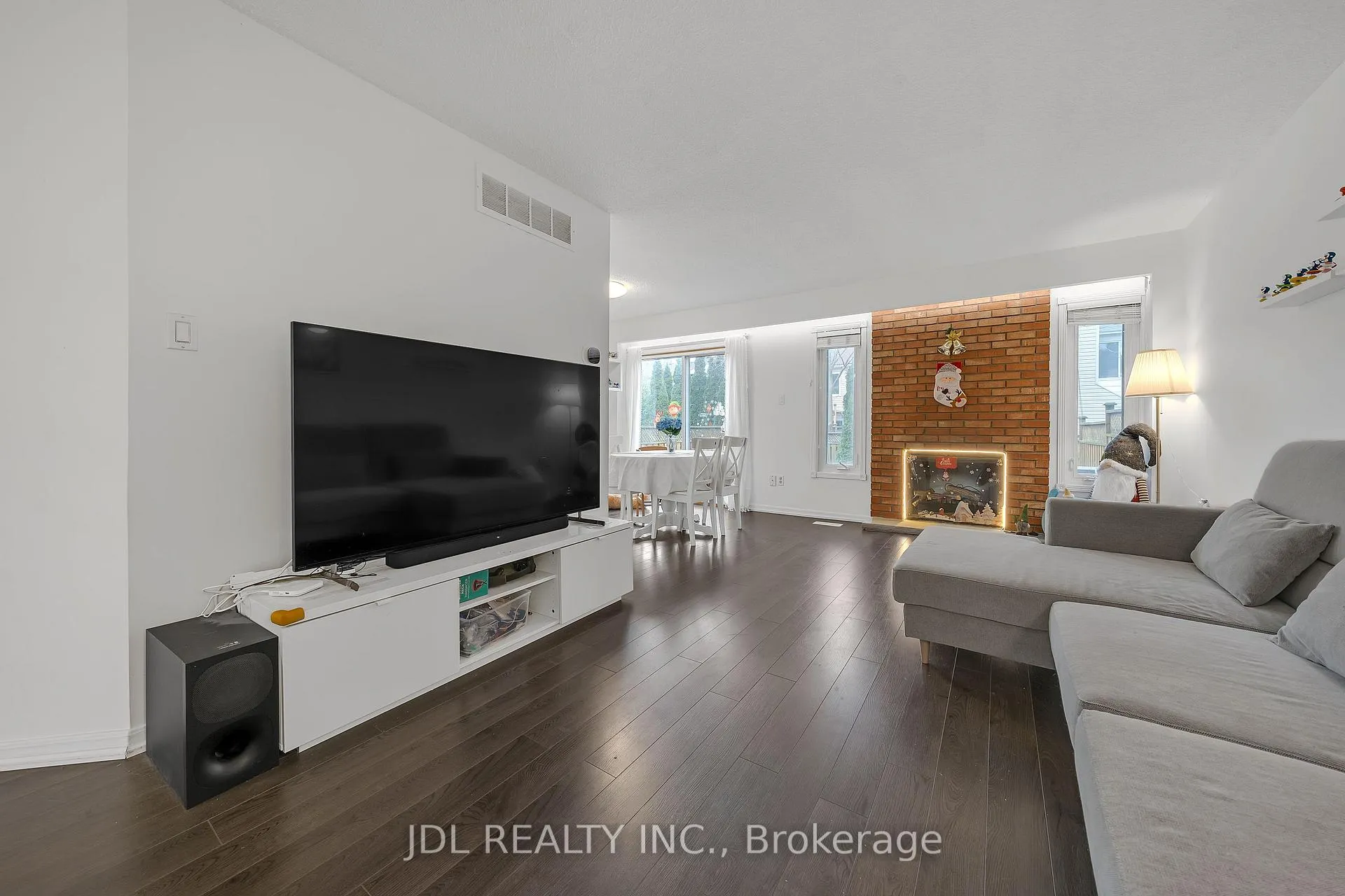 Photo 7 of 83 Reginald Crescent, Markham, Markham Village — HOMEH