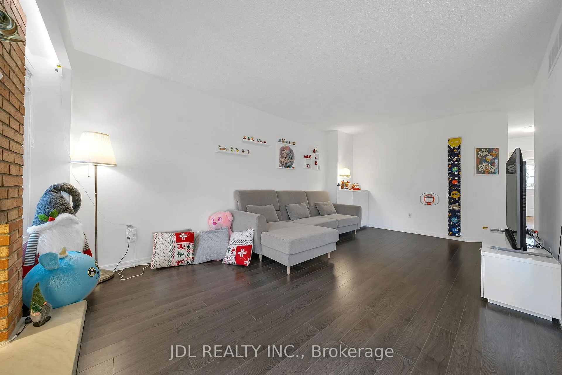 Photo 8 of 83 Reginald Crescent, Markham, Markham Village — HOMEH