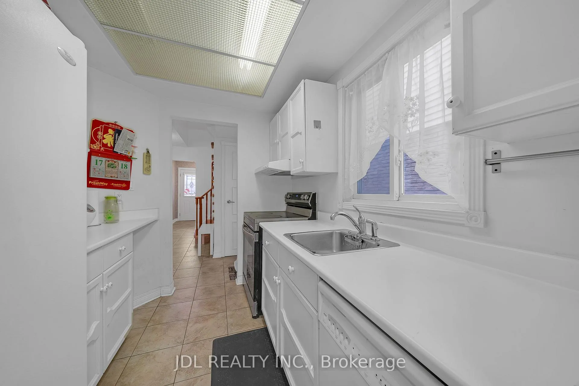 Photo 12 of 83 Reginald Crescent, Markham, Markham Village — HOMEH