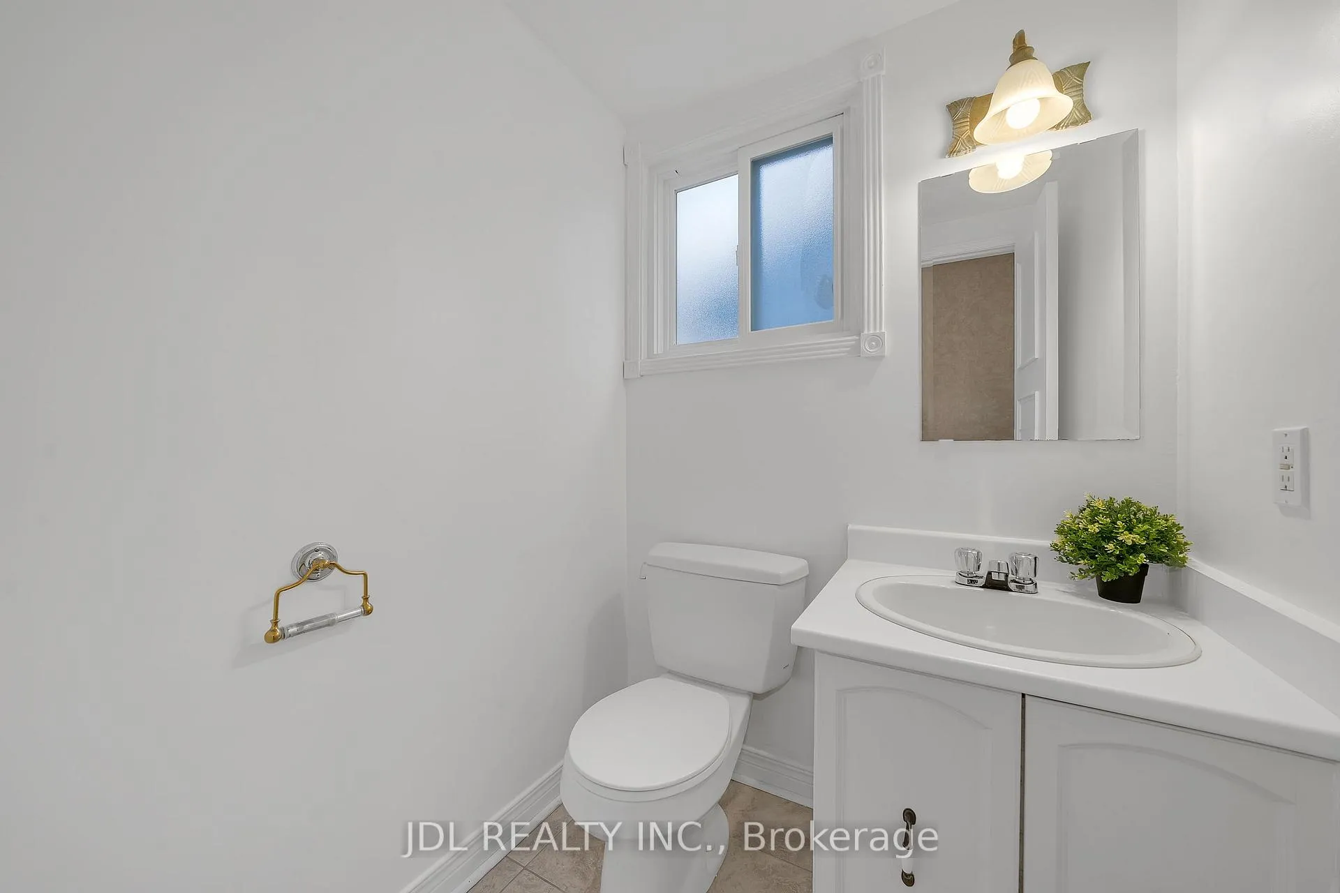 Photo 15 of 83 Reginald Crescent, Markham, Markham Village — HOMEH