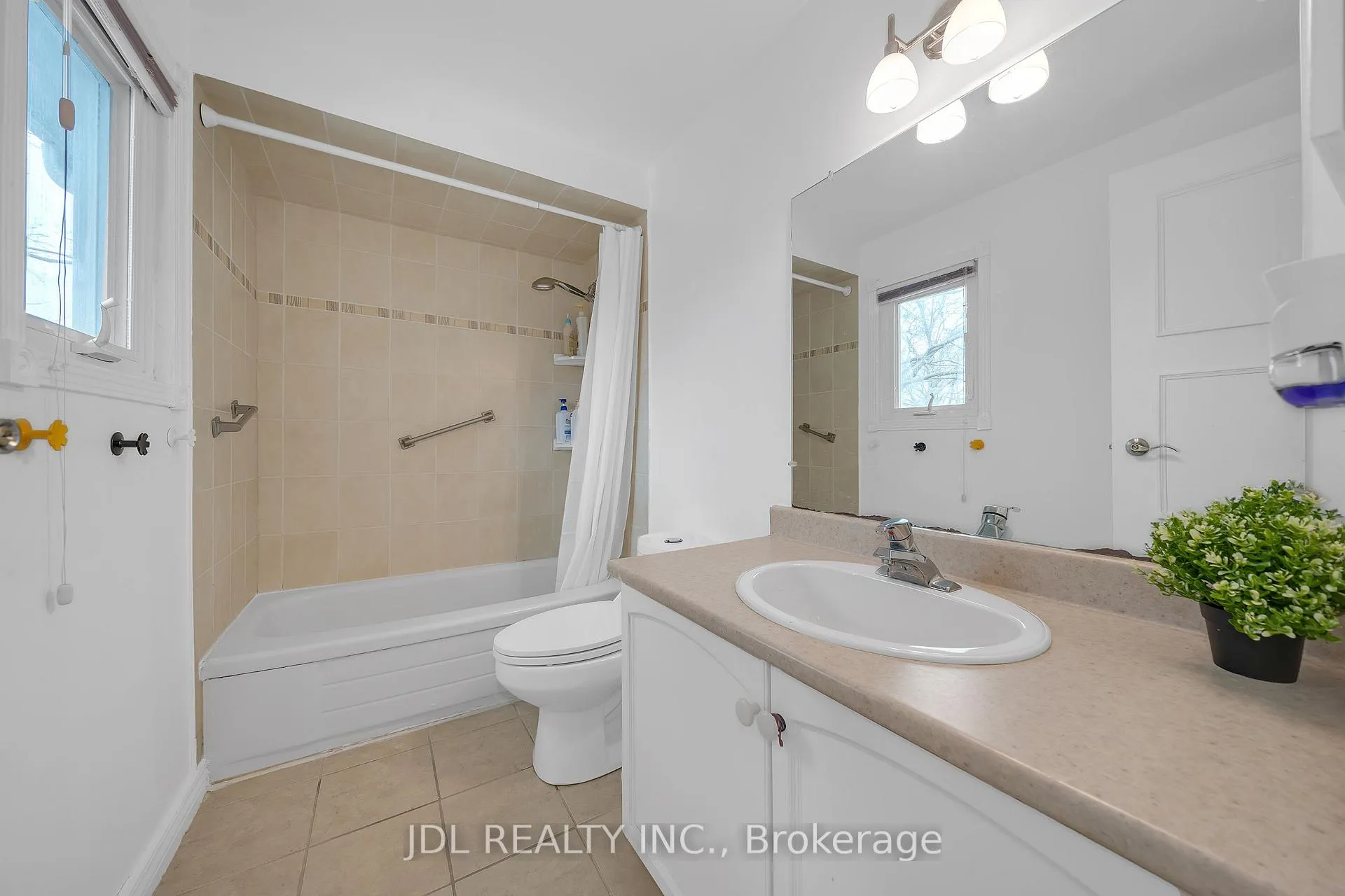Photo 26 of 83 Reginald Crescent, Markham, Markham Village — HOMEH